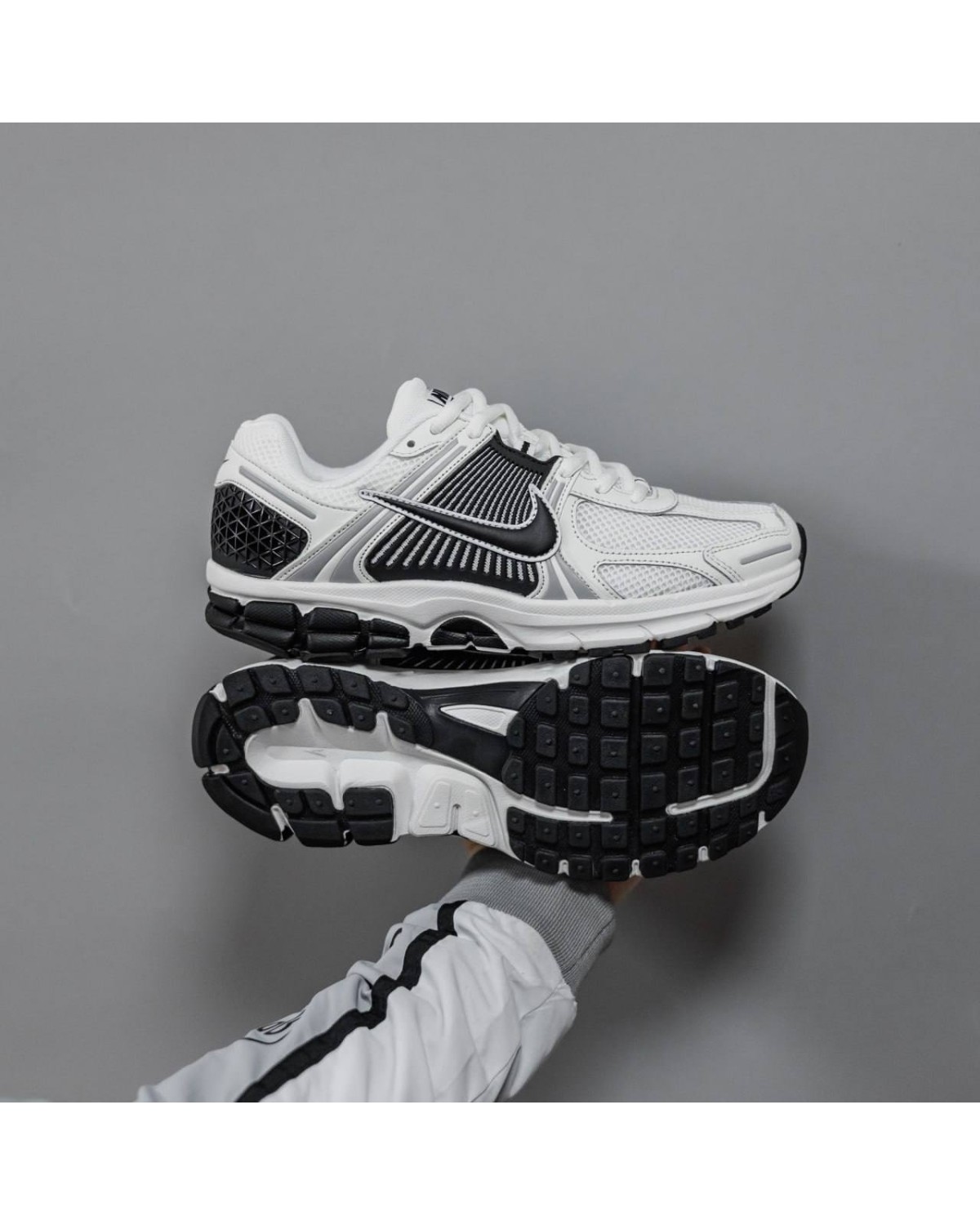 Nike Air Zoom Vomero 5 Nike Air Zoom Vomero 5