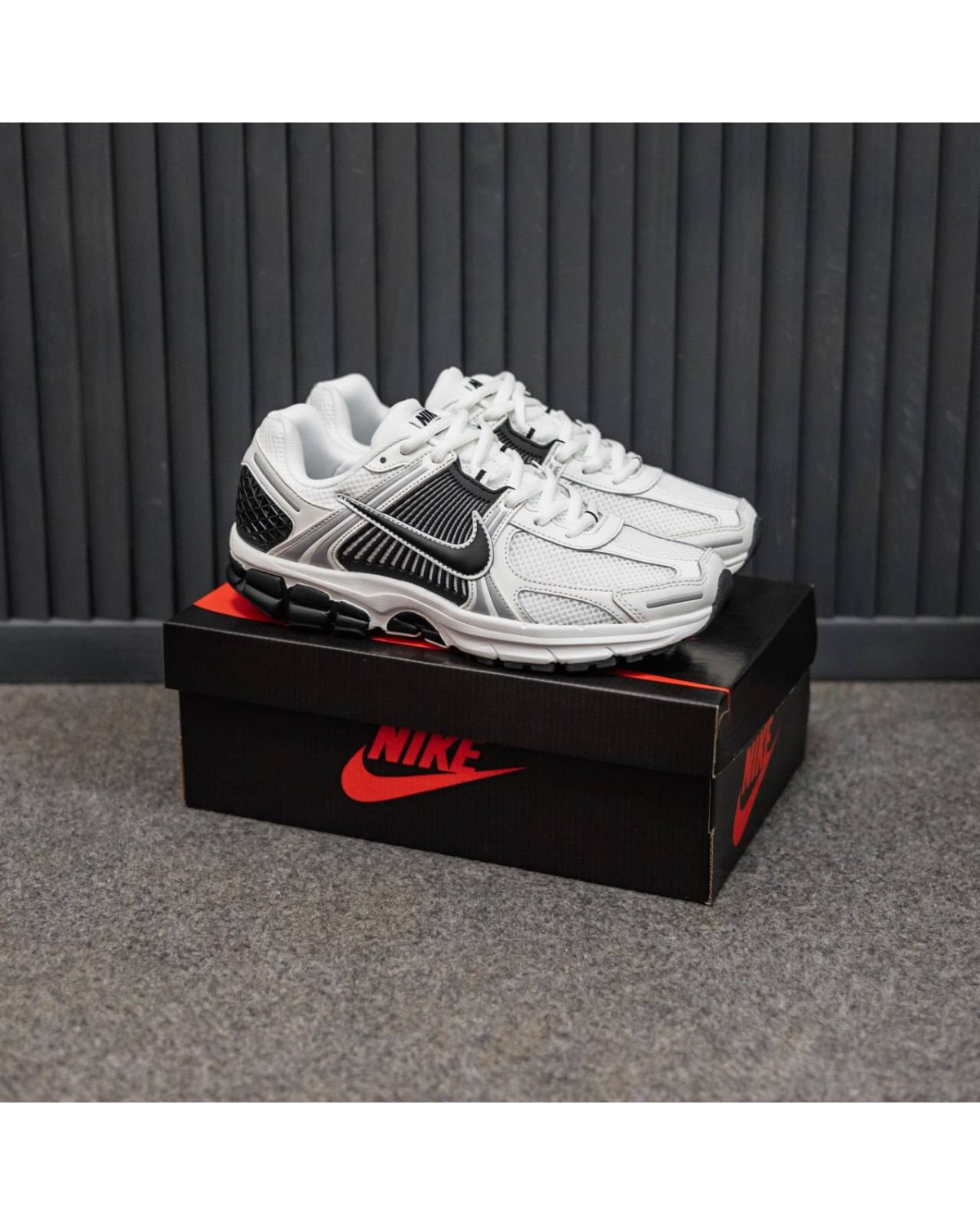 Nike Air Zoom Vomero 5 Nike Air Zoom Vomero 5