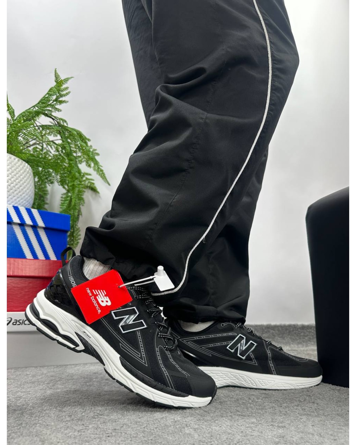 New Balance 1906R Black White New Balance 1906R Black White