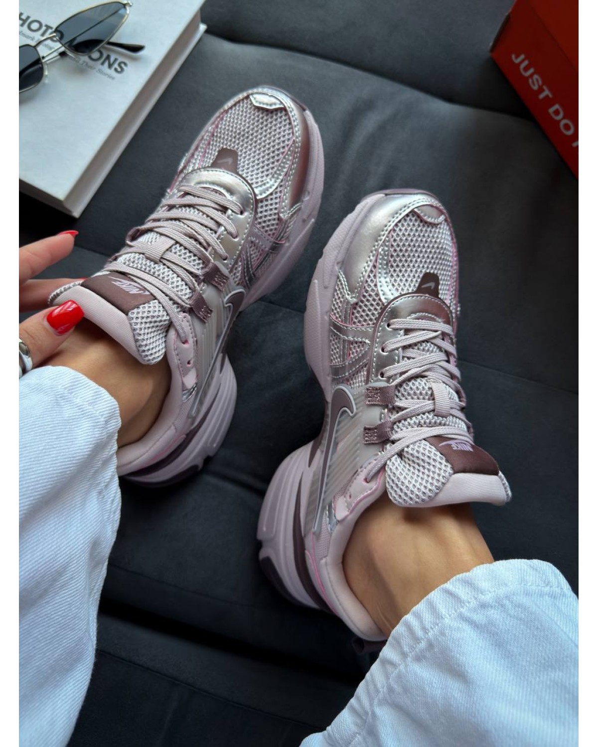 Nike V2K Runtekk Platinum Grey