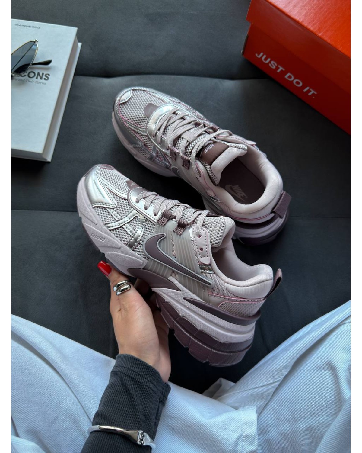 Nike V2K Runtekk Platinum Grey