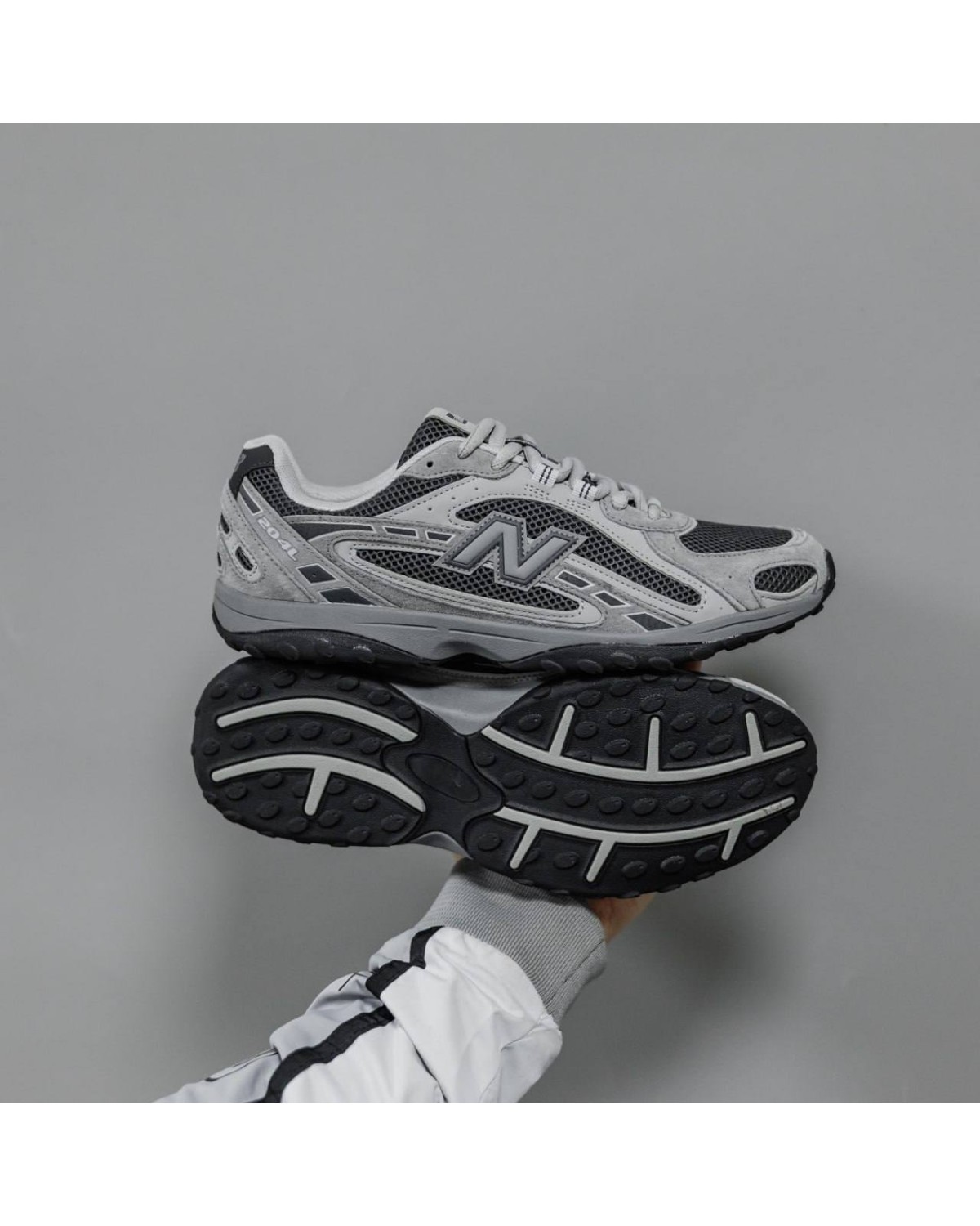 New Balance 204L