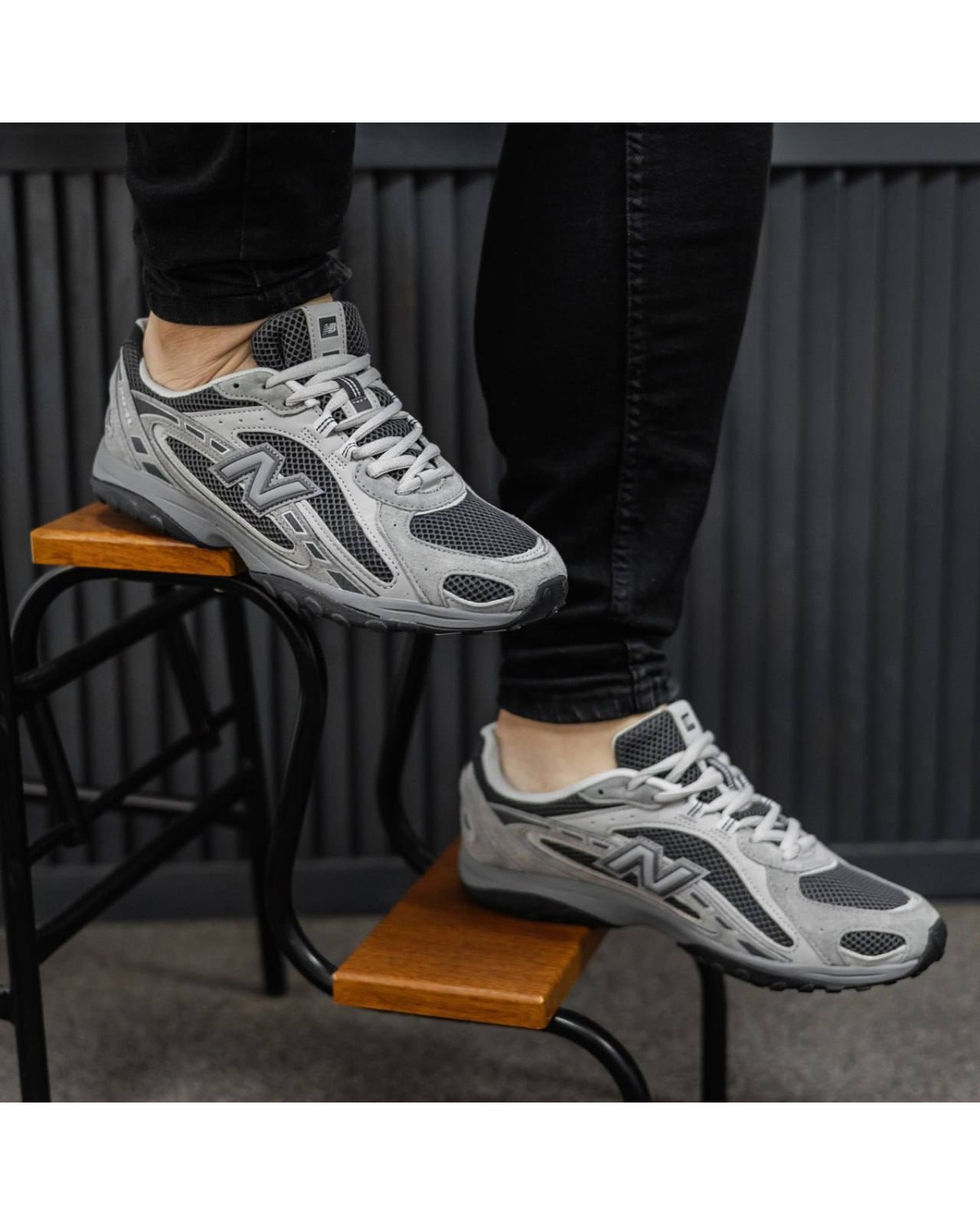 New Balance 204L