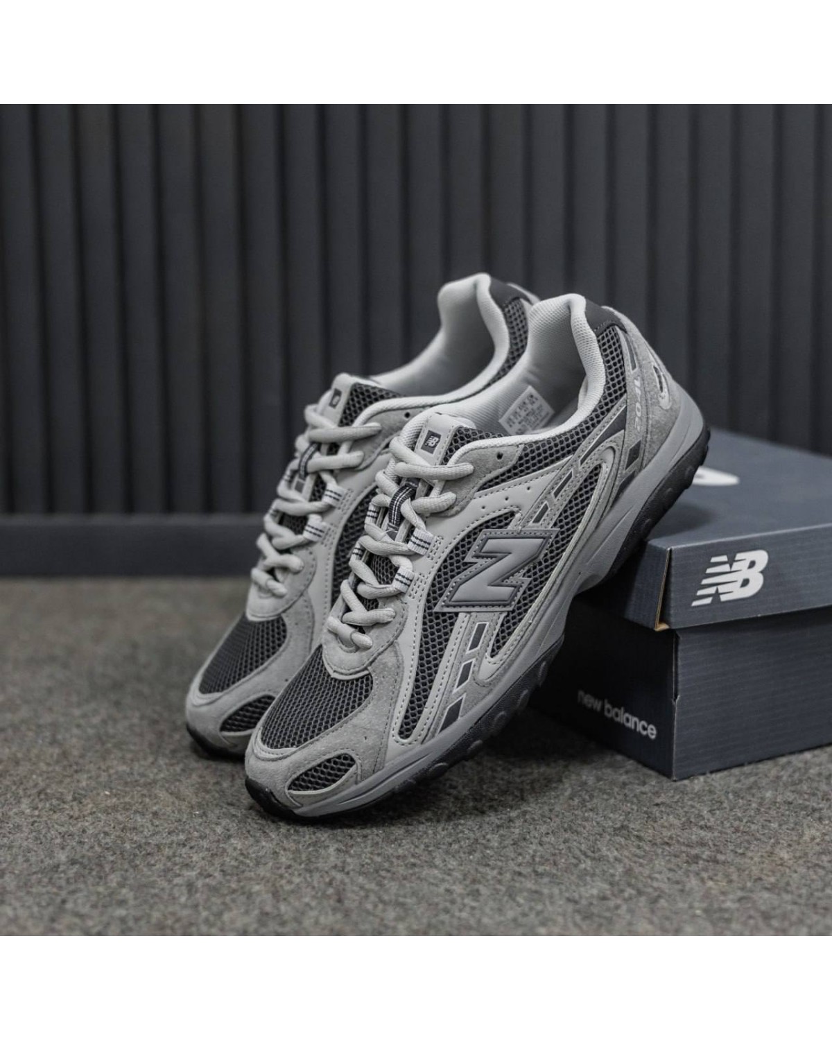 New Balance 204L