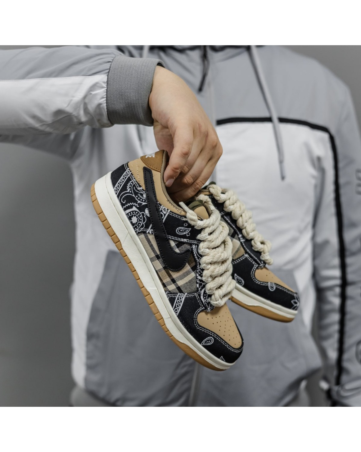 Nike SB Dunk Low