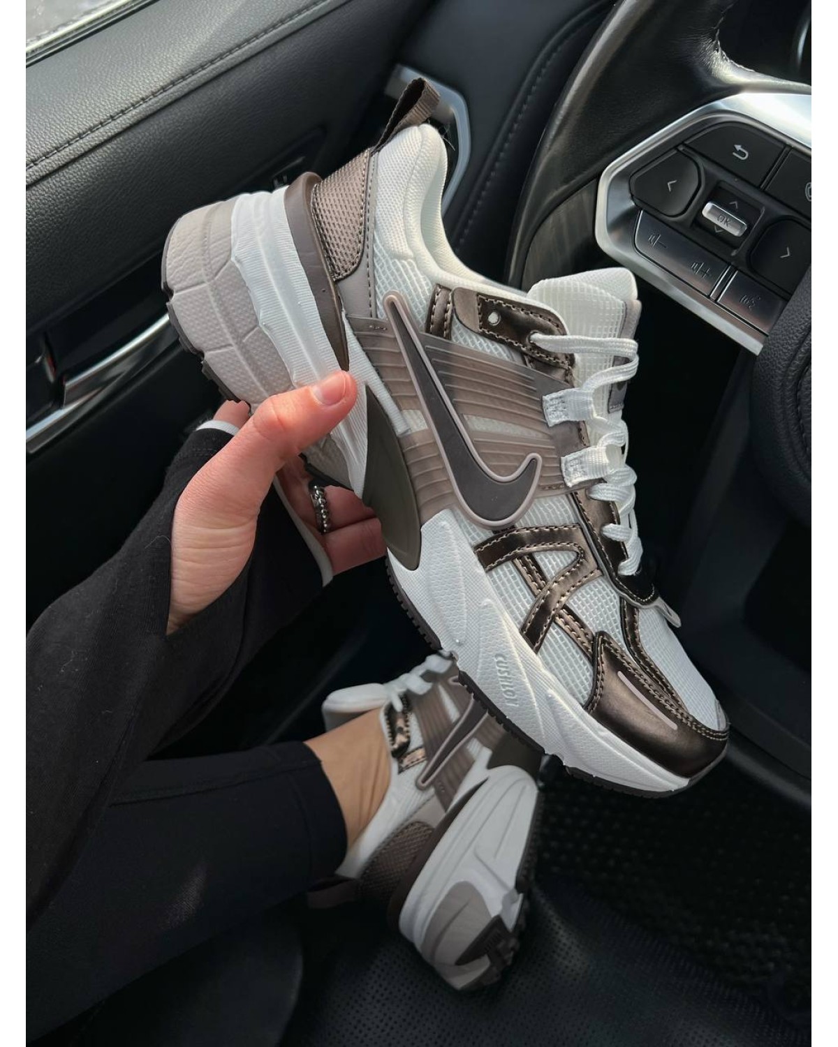 Nike V2K Run