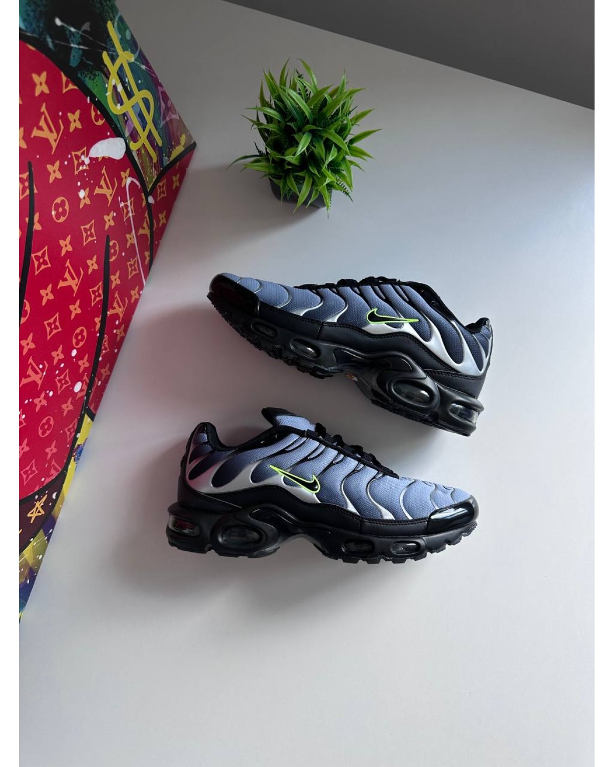 Nike Air Max TN Dark Grey Silver Green