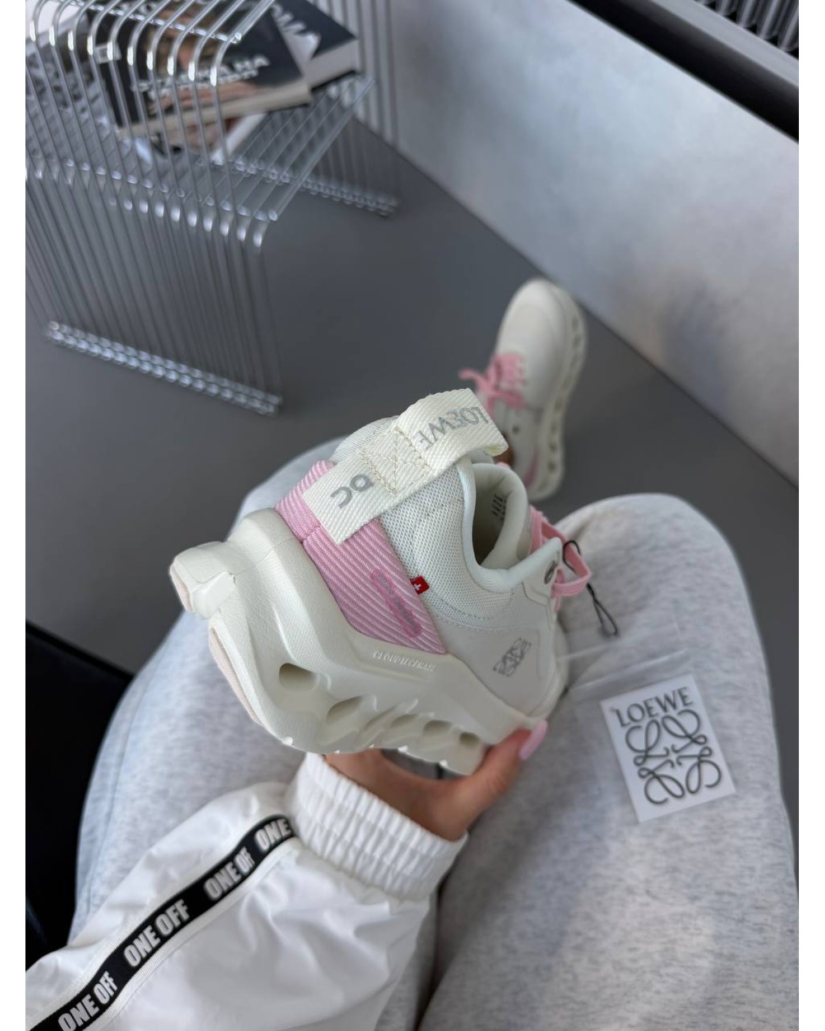 On Cloudtilt x Loewe Cream / Pink On Cloudtilt x Loewe Cream / Pink