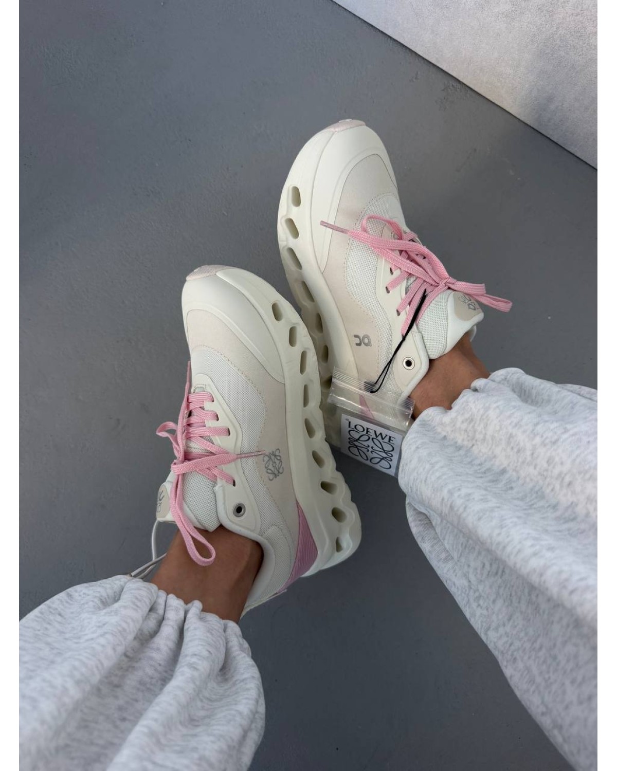 On Cloudtilt x Loewe Cream / Pink