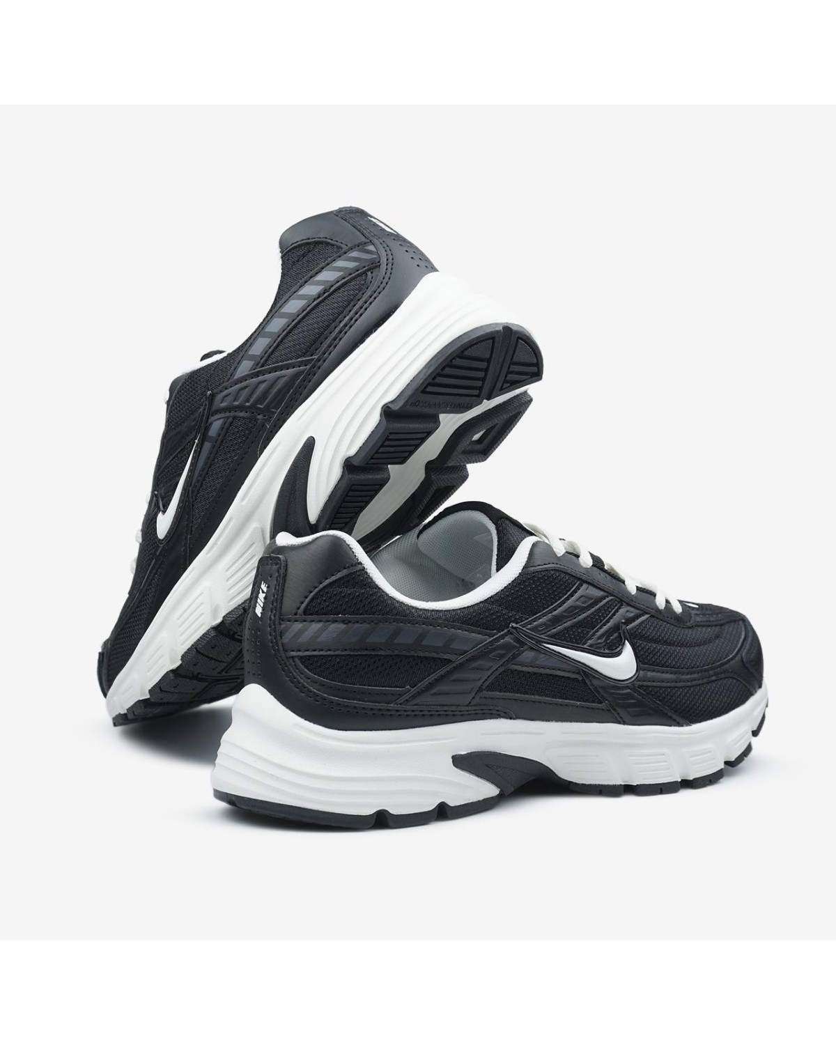 Nike Initiator Black White Swoosh
