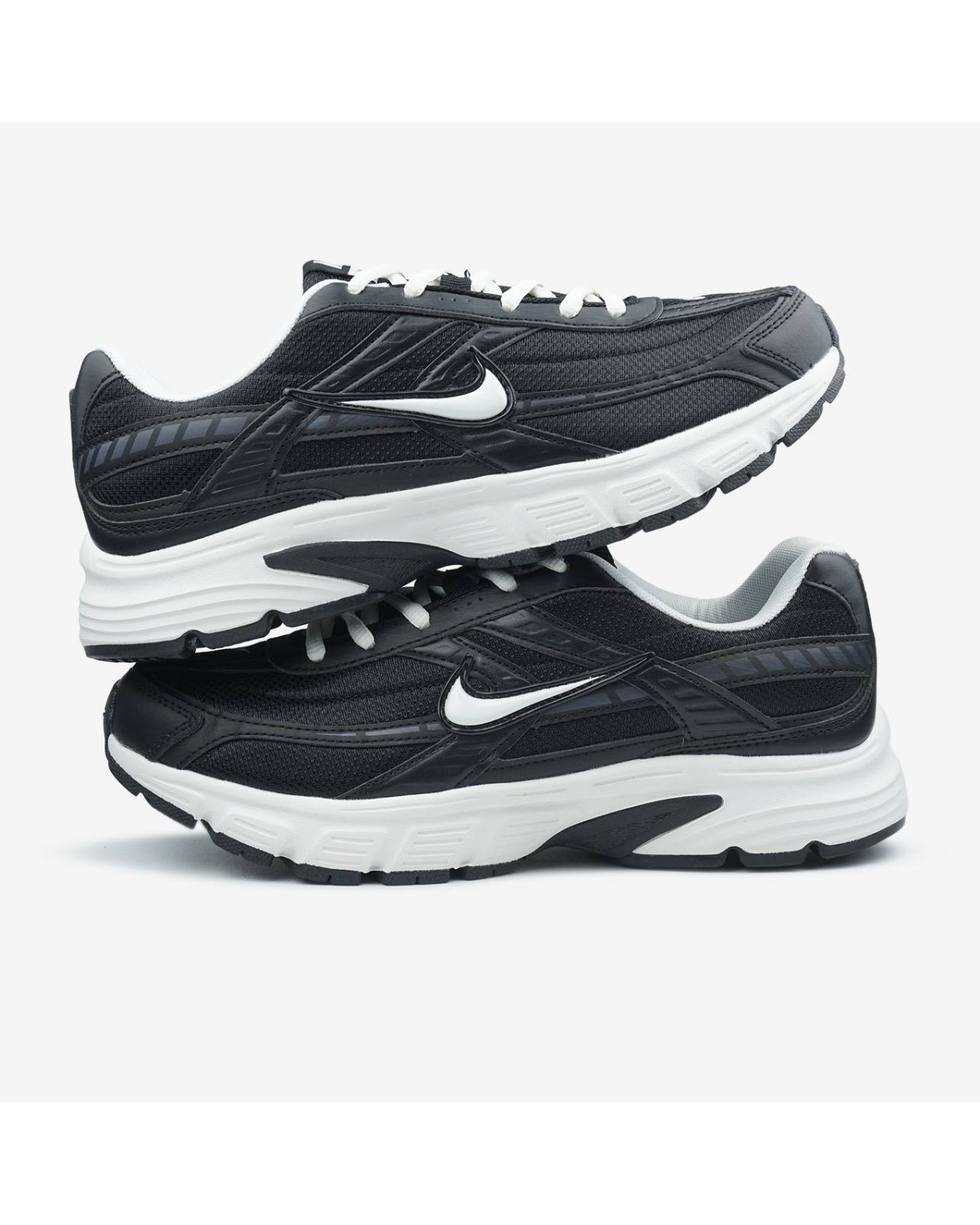 Nike Initiator Black White Swoosh