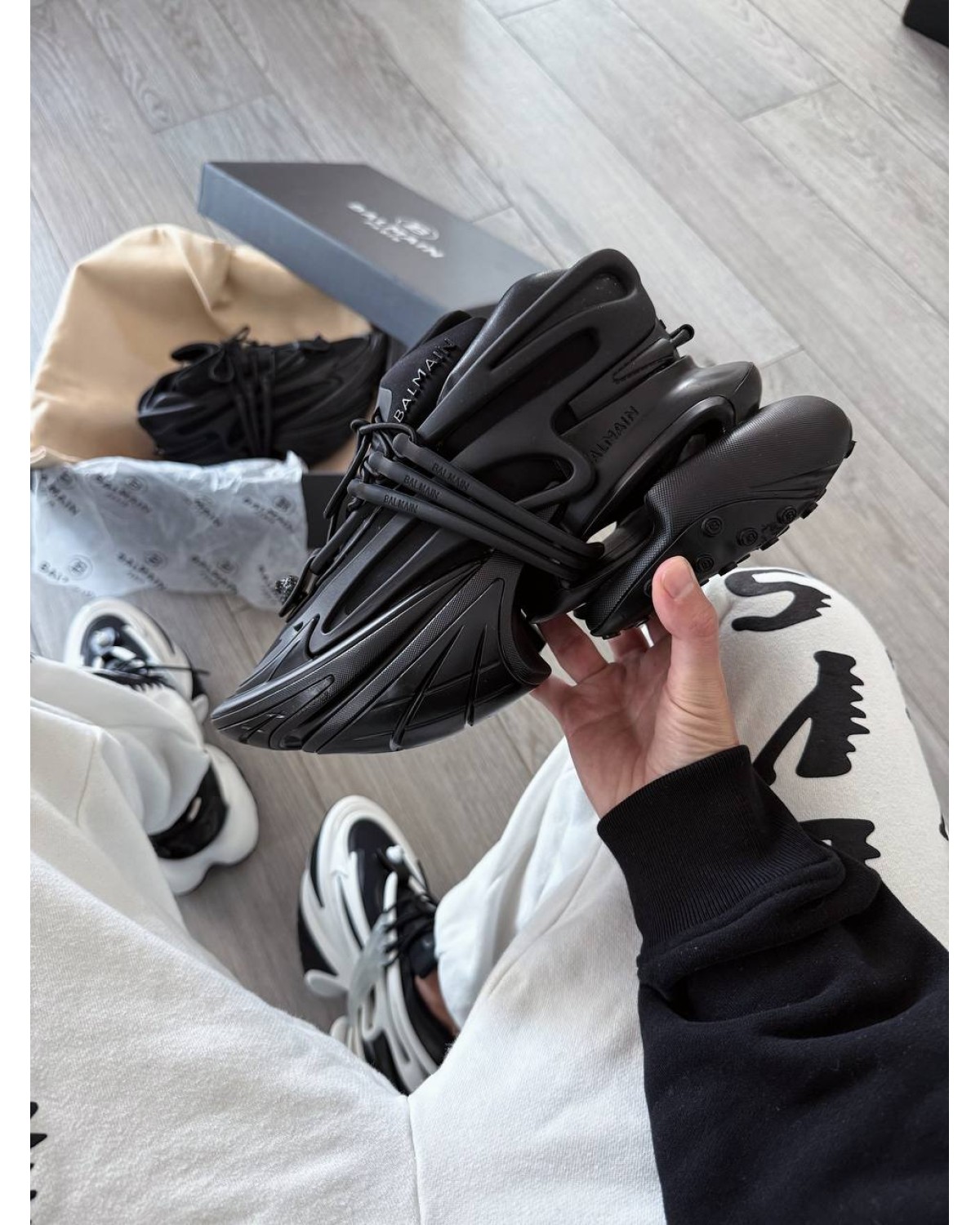 Balmain Unicorn Low-Top Black