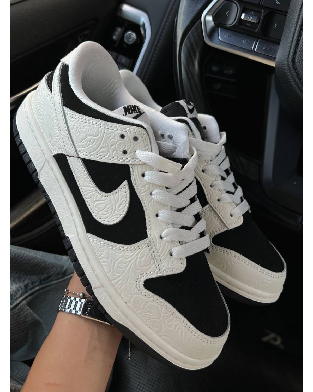 Nike SB Dunk Low Nike SB Dunk Low
