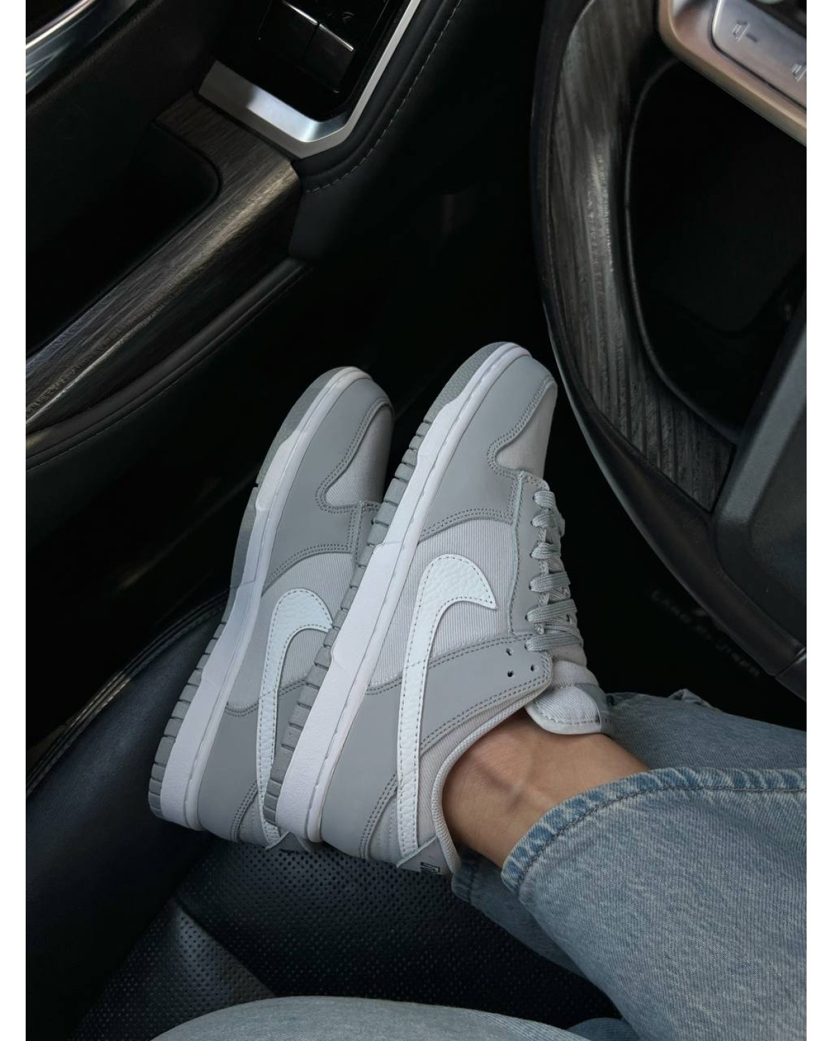 Nike SB Dunk Low Nike SB Dunk Low