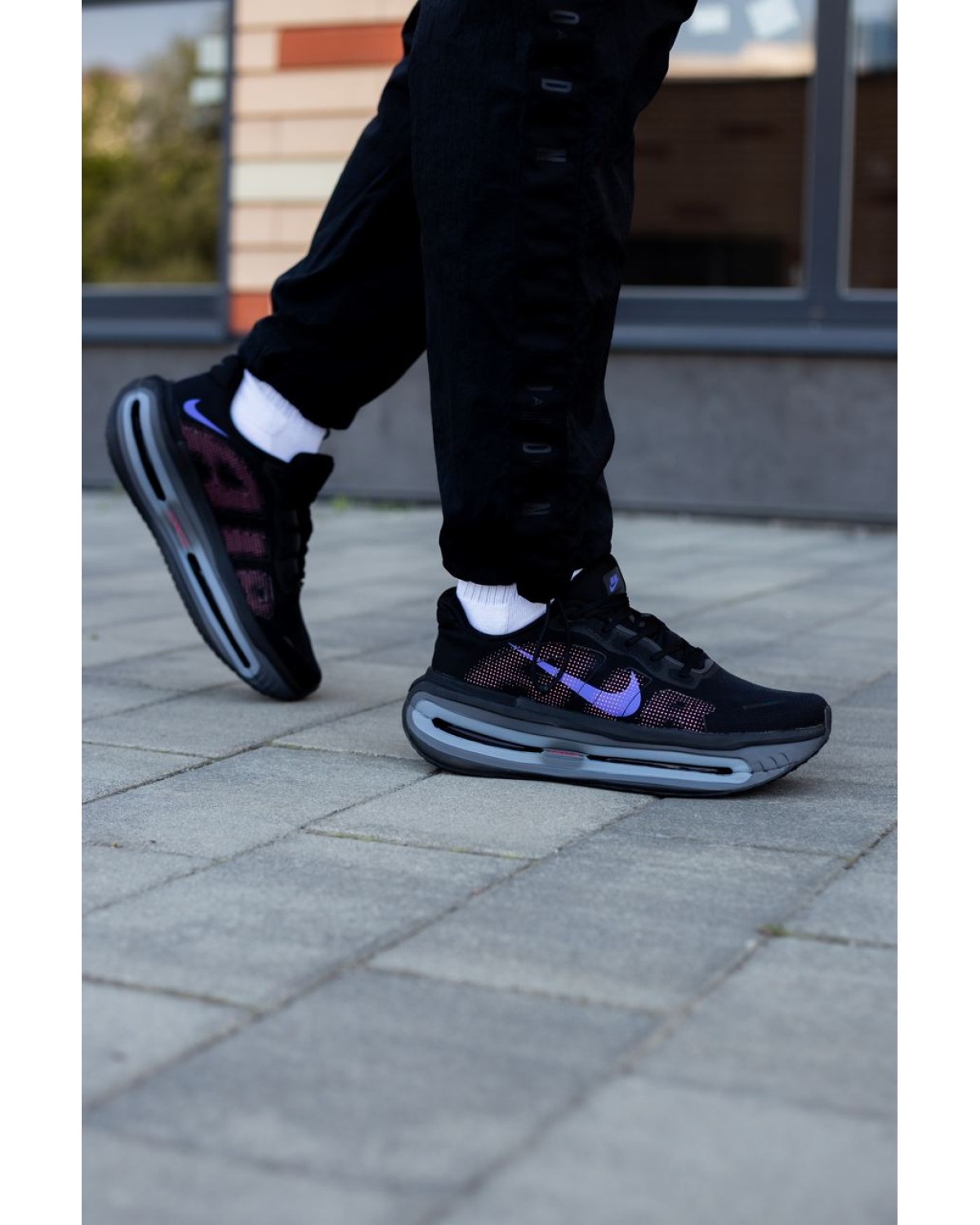 Nike Vomero Black/Purple Nike Vomero Black/Purple