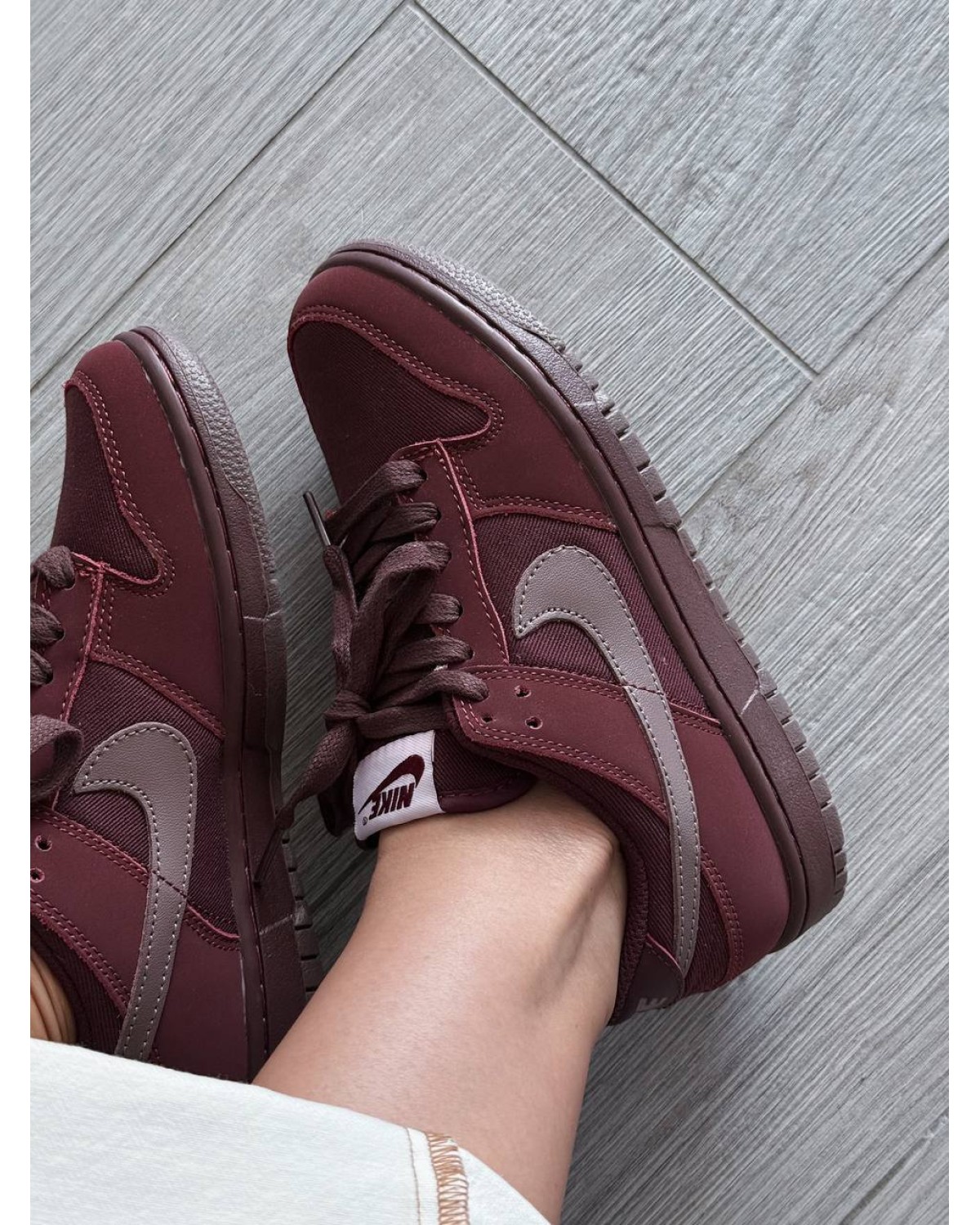 Nike Dunk Low Retro PRM 'Burgundy Crush' Nike Dunk Low Retro PRM 'Burgundy Crush'