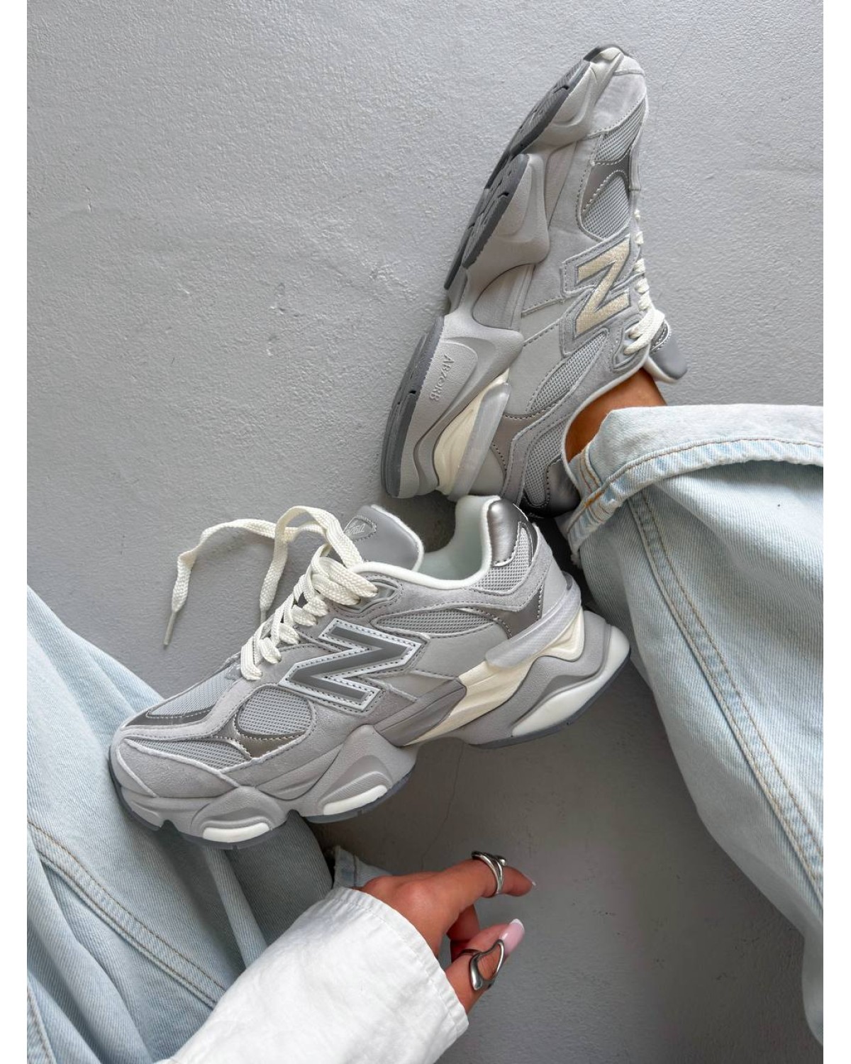 New Balance 9060 Grey/Silver New Balance 9060 Grey/Silver