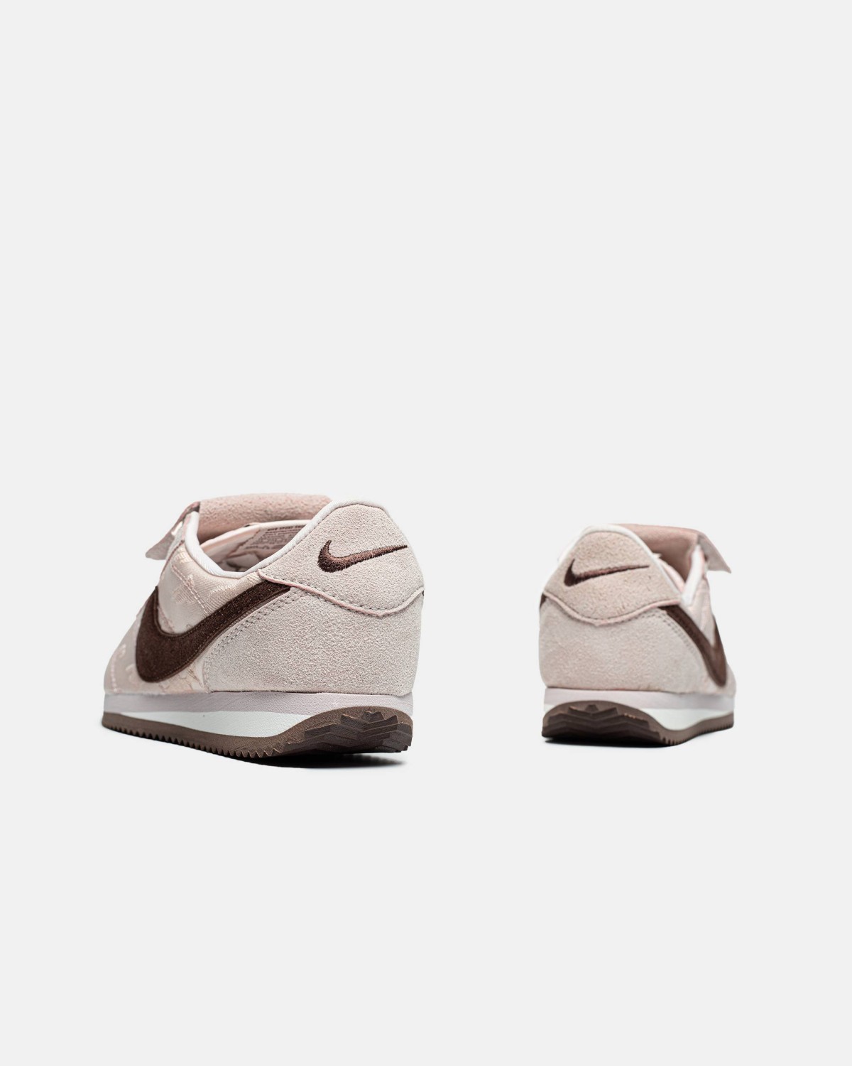 Nike Wmns Cortez Textile Silt Red/Phantom Nike Wmns Cortez Textile Silt Red/Phantom