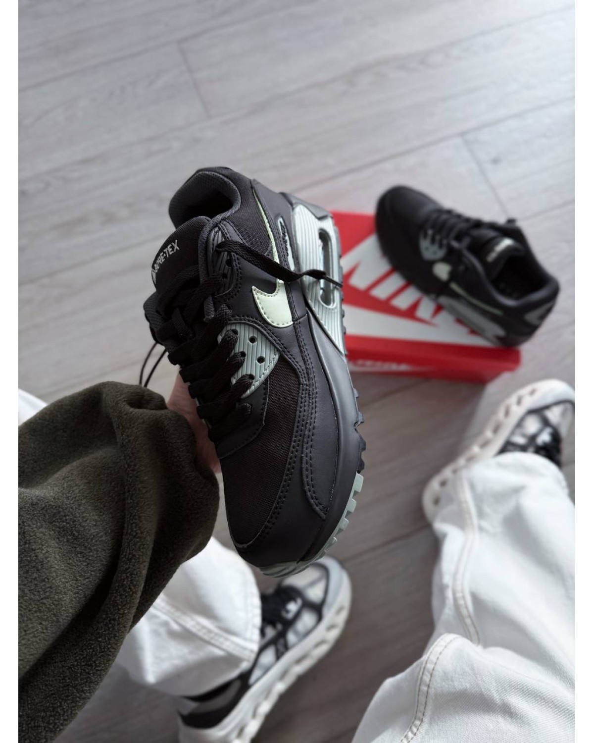 Nike Air Max 90 Gore-Tex "Black Honeydew"