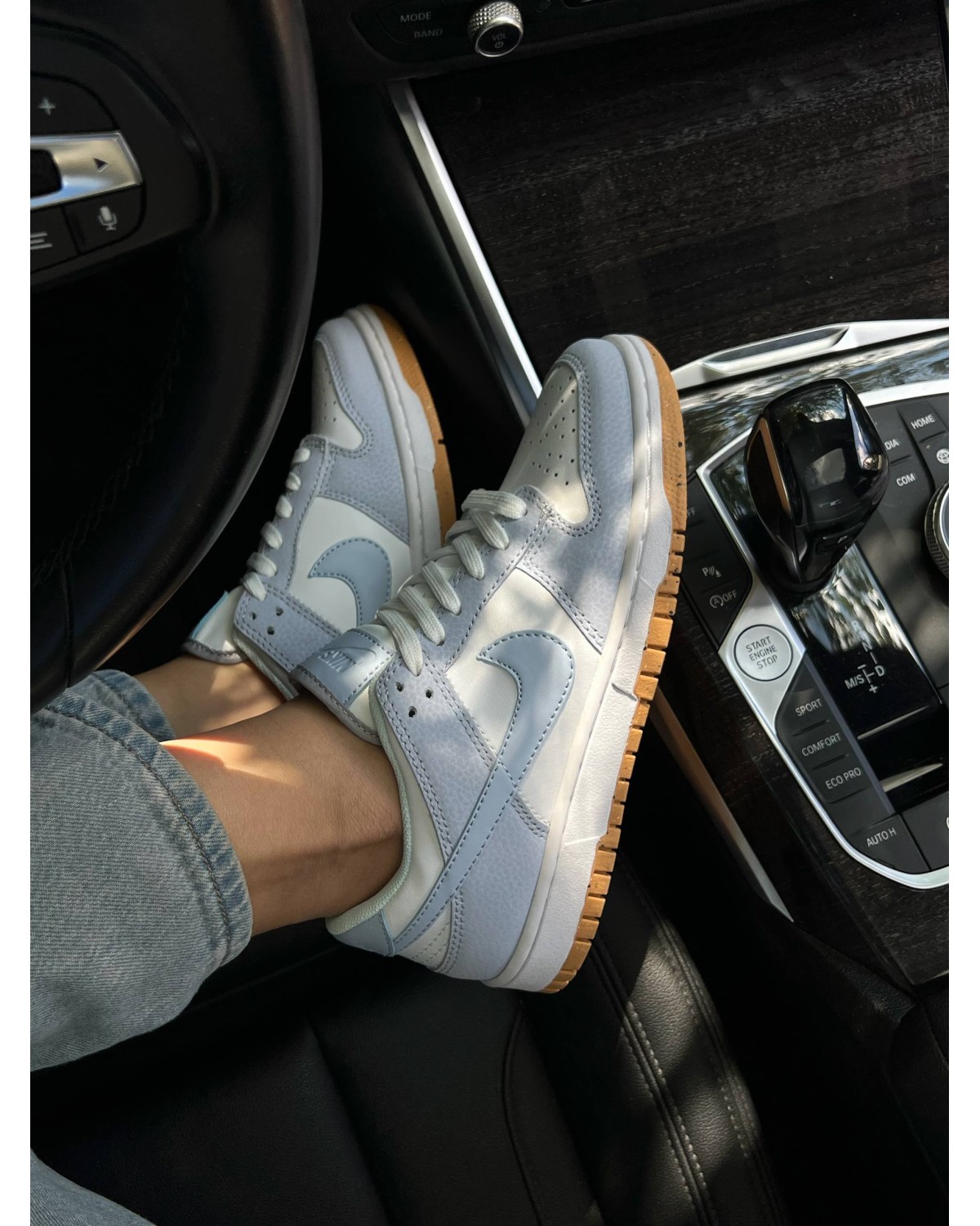 Nike SB Dunk Low Nike SB Dunk Low