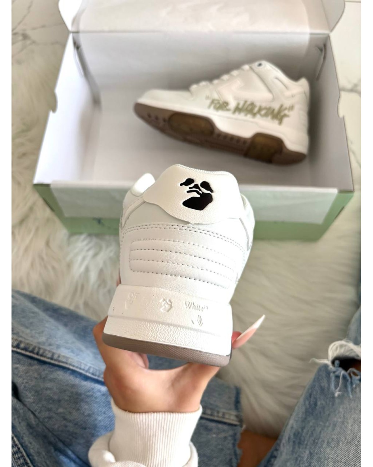 Off-White Out of Office For Walking White