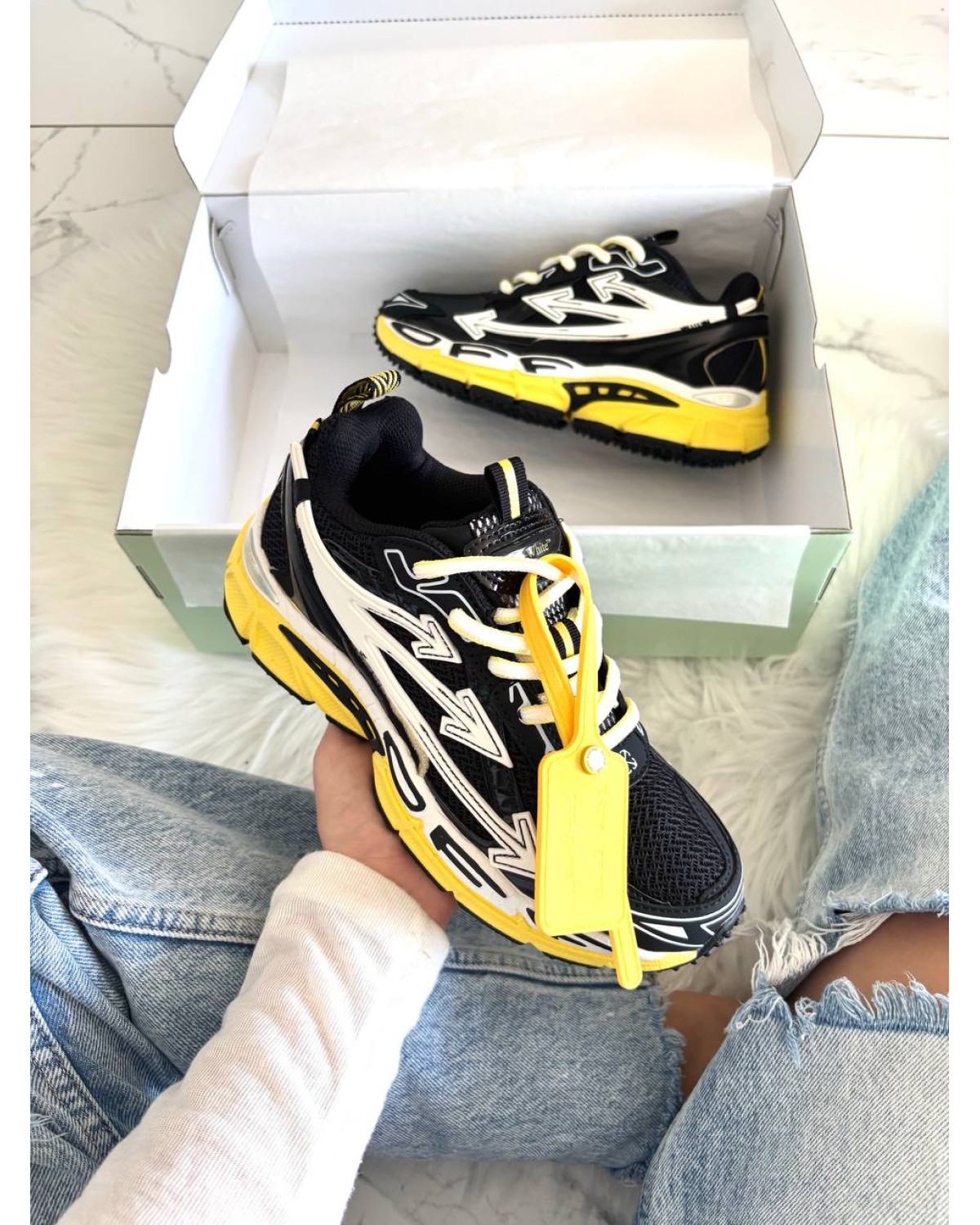 Off-White Be Right Toxic Green