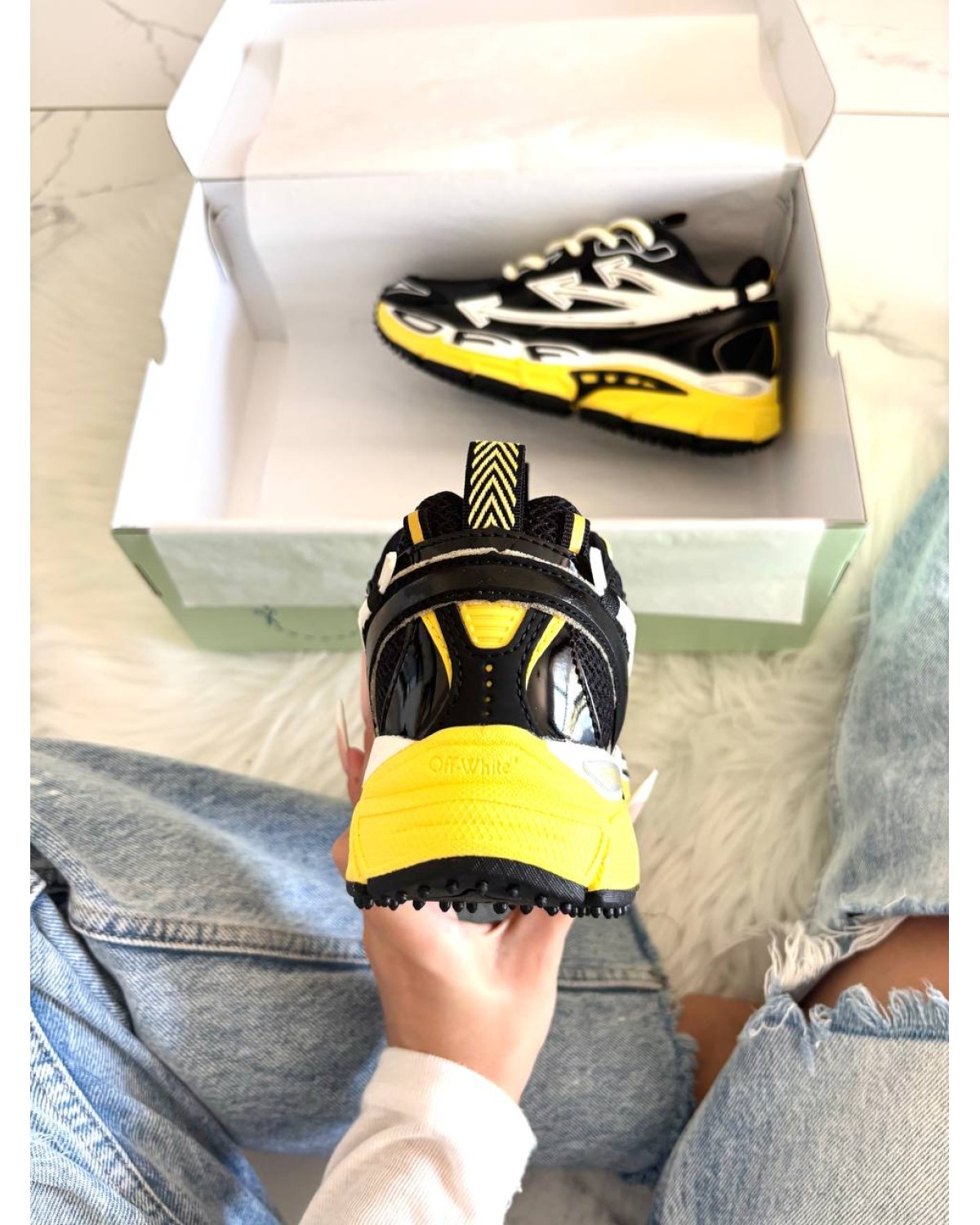 Off-White Be Right Toxic Green
