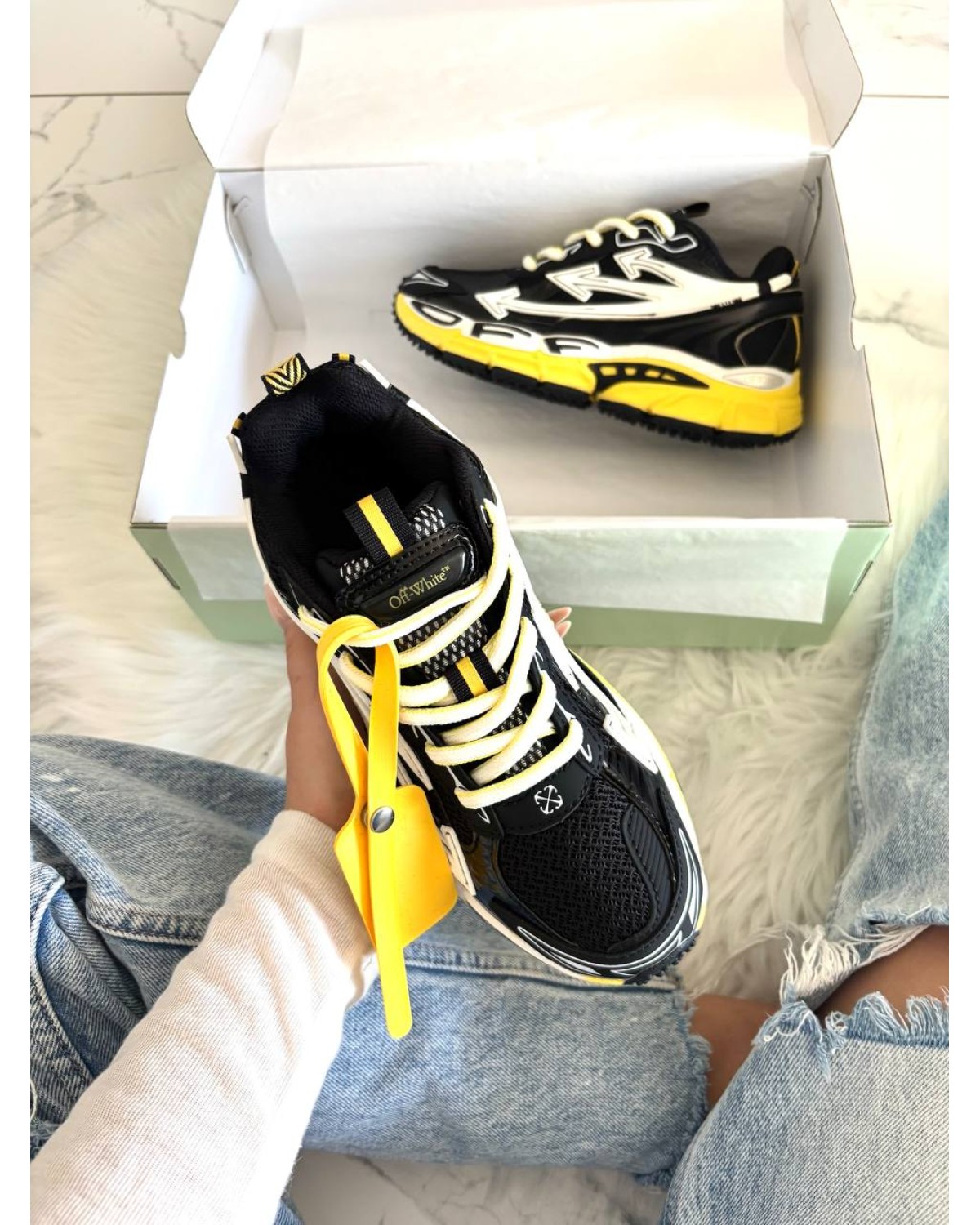 Off-White Be Right Toxic Green