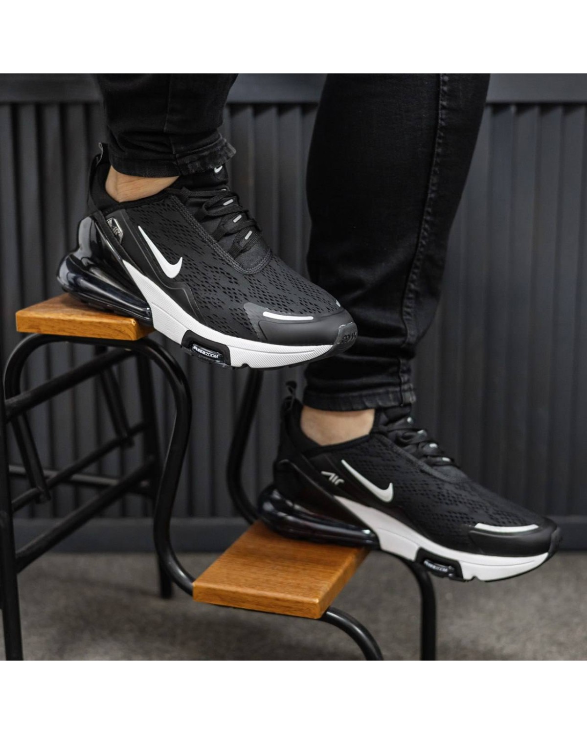 Nike Air Max 270