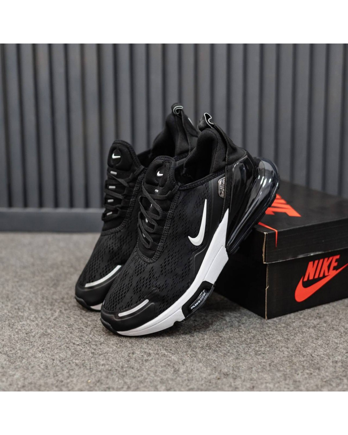 Nike Air Max 270