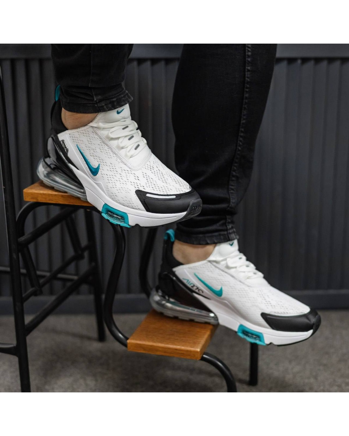 Nike Air Max 270