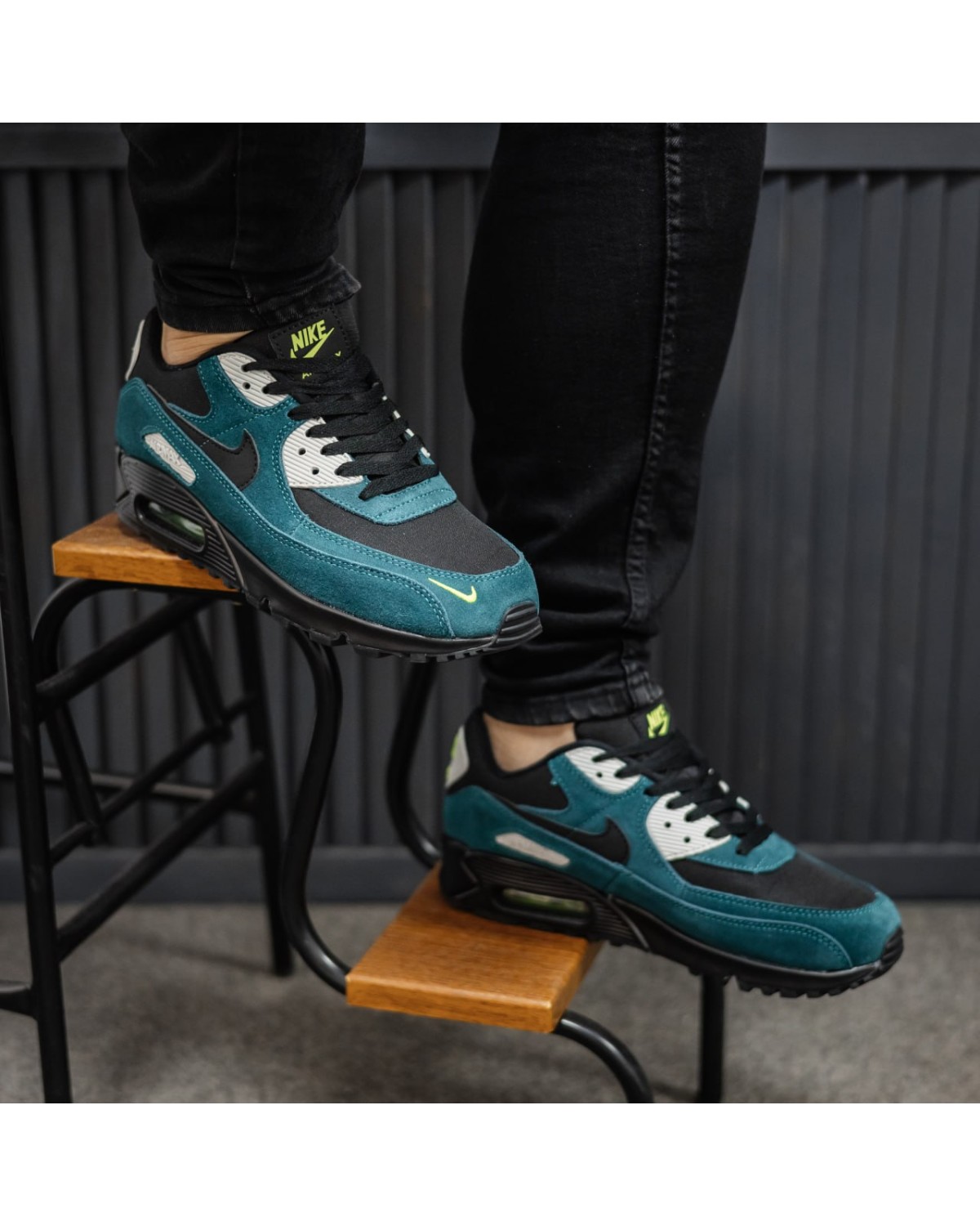 Nike Air Max 90