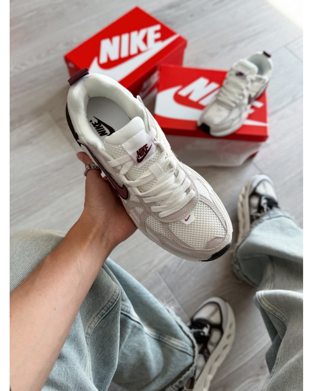 Nike V2K Run White Burgundy