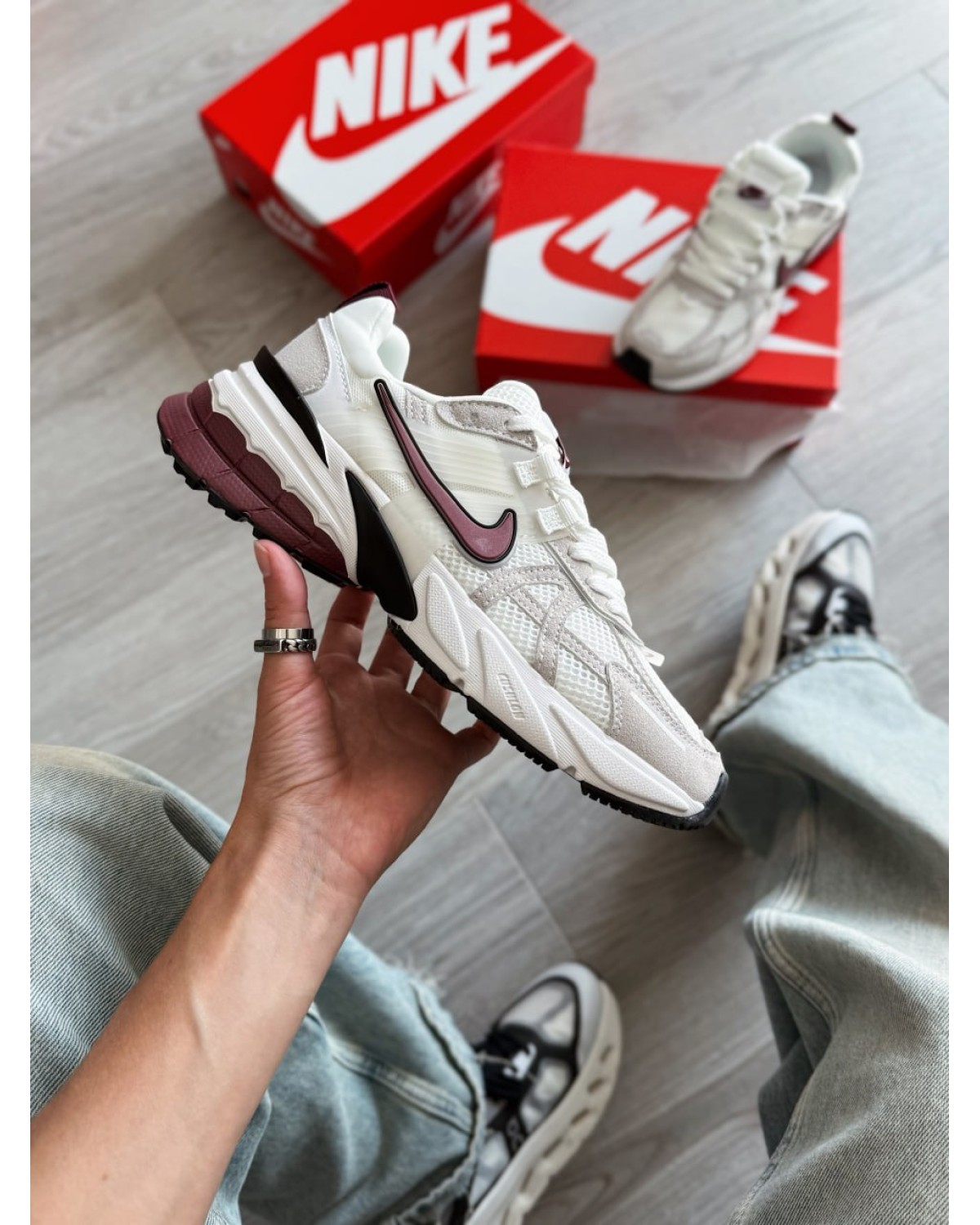 Nike V2K Run White Burgundy