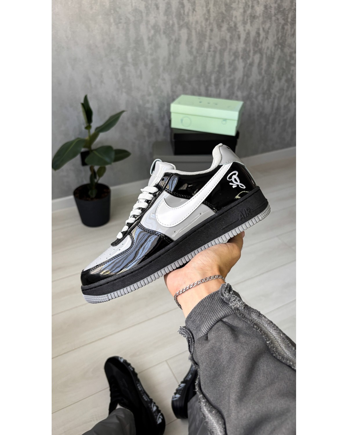 Nike Air Force 1 Low х Syna Central Smoke Grey