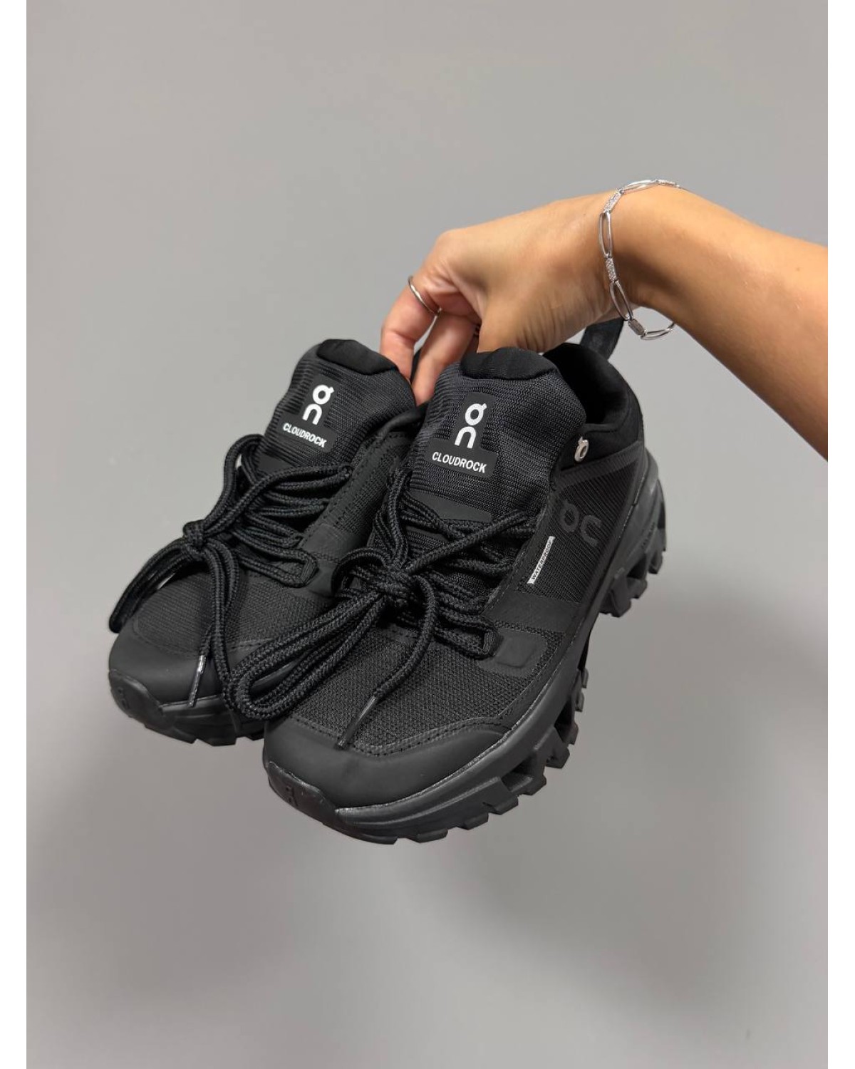 ON Cloudrock Waterproof Full Black