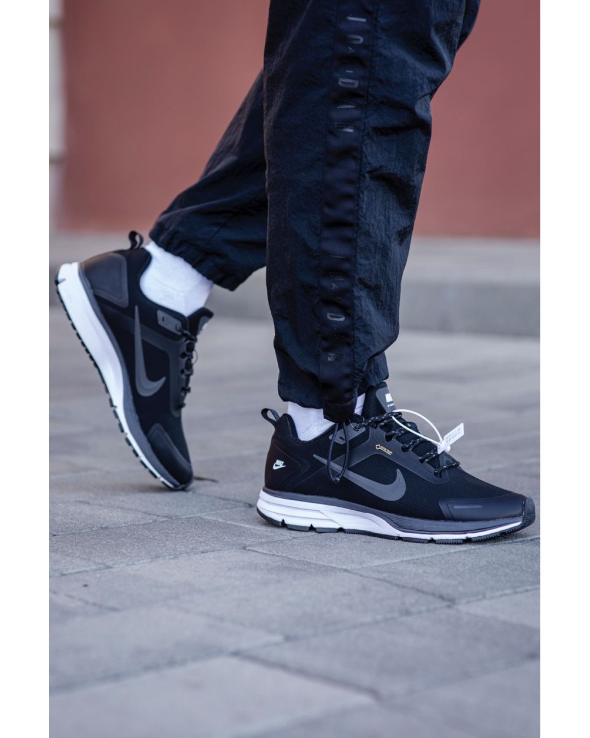 Nike Zoom Structure 23 Gore-Tex Black/White Nike Zoom Structure 23 Gore-Tex Black/White