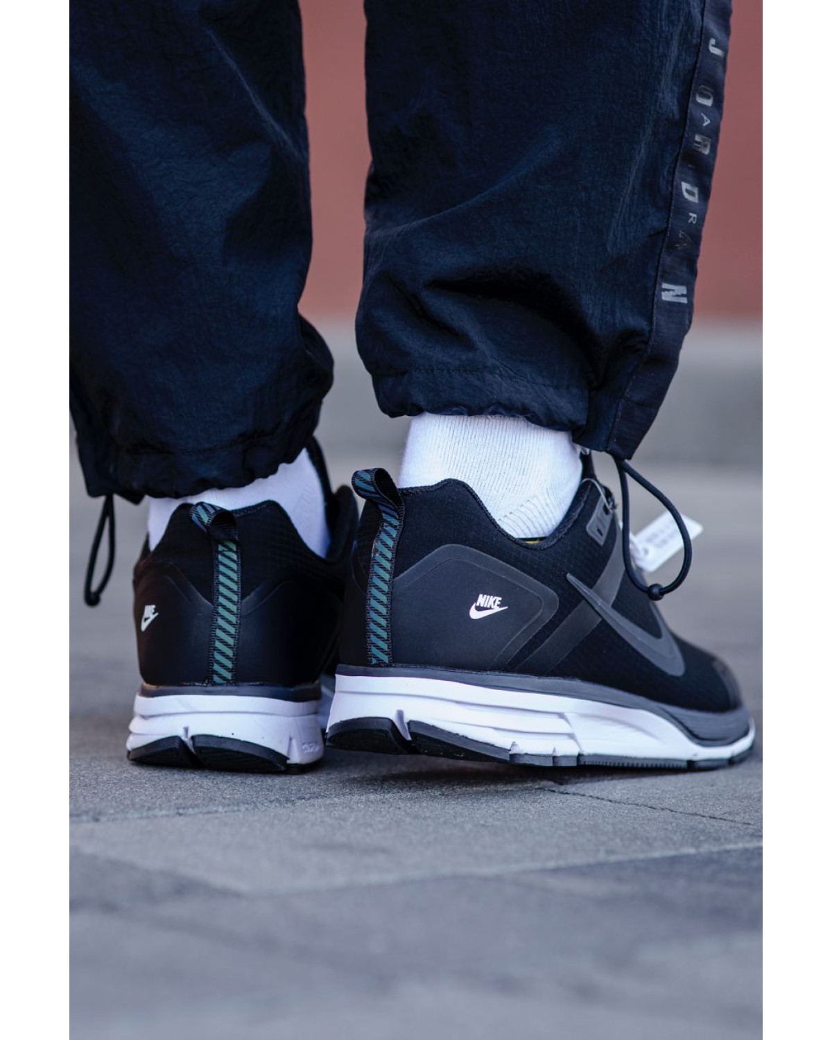 Nike Zoom Structure 23 Gore-Tex Black/White Nike Zoom Structure 23 Gore-Tex Black/White
