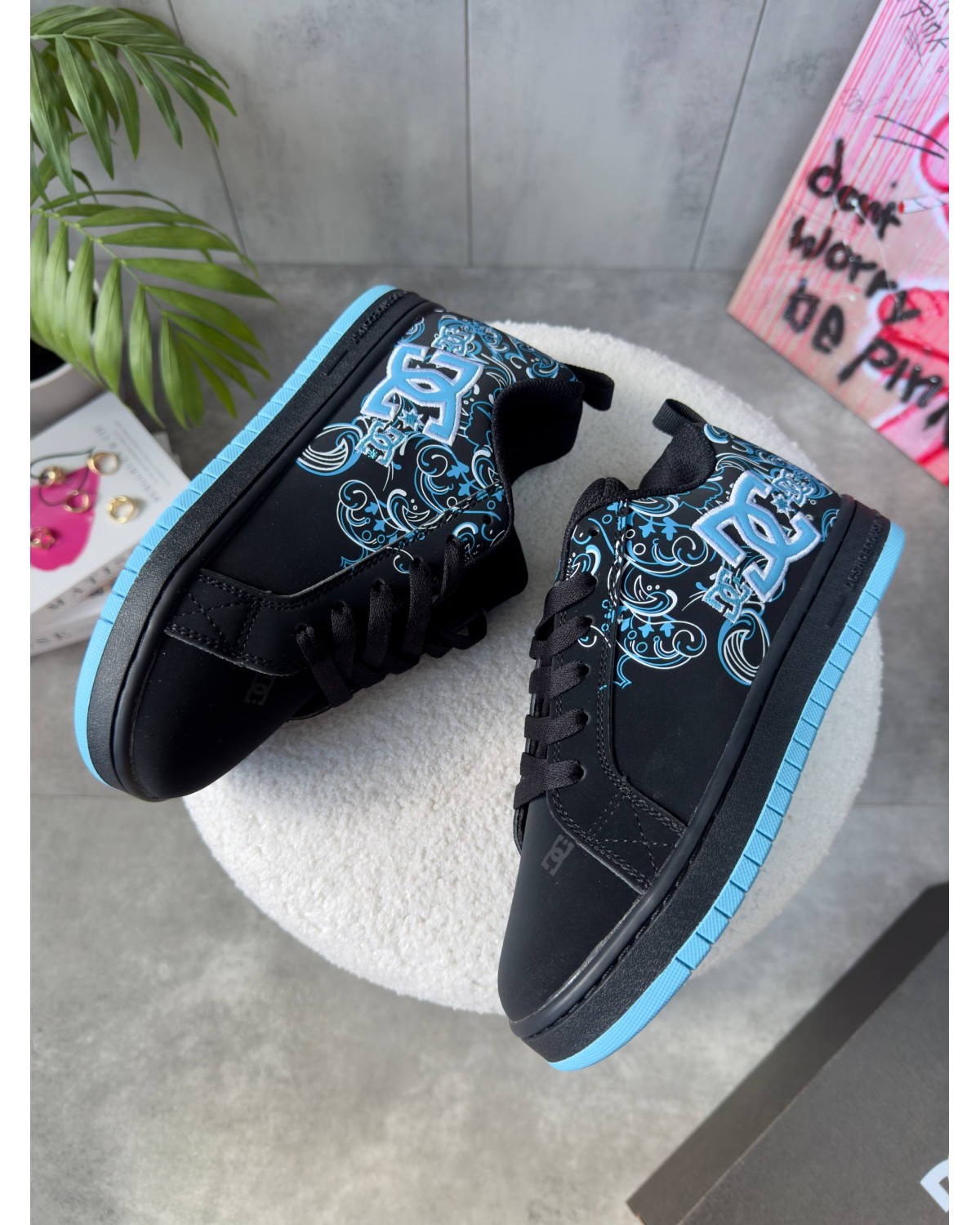 DC Court Graffik Black Blue Sabbath Pixie