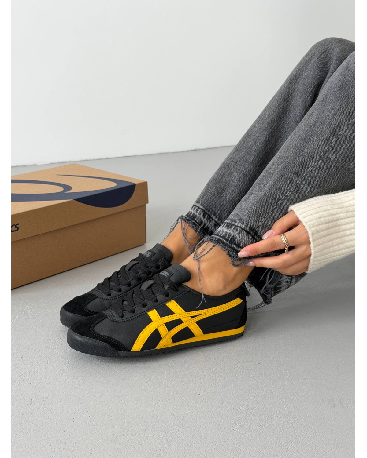 Asics Onitsuka Tiger Mexico 66 Black Yellow