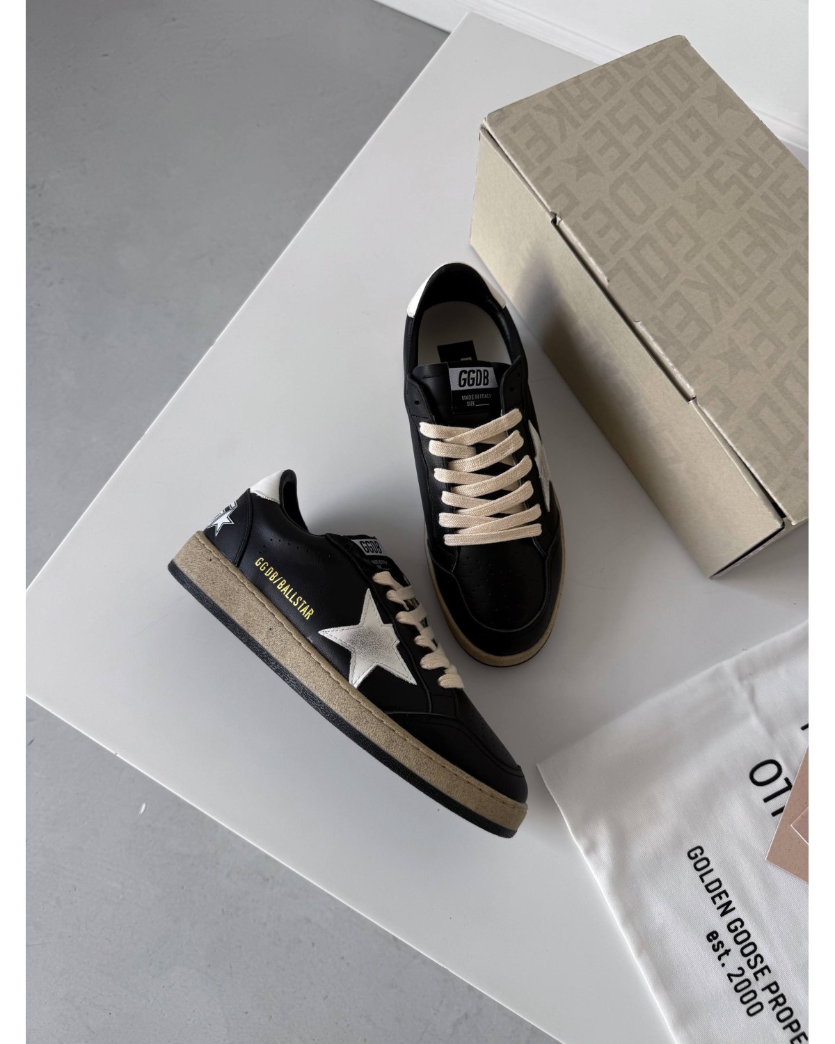 Golden Goose Ball-Star Black