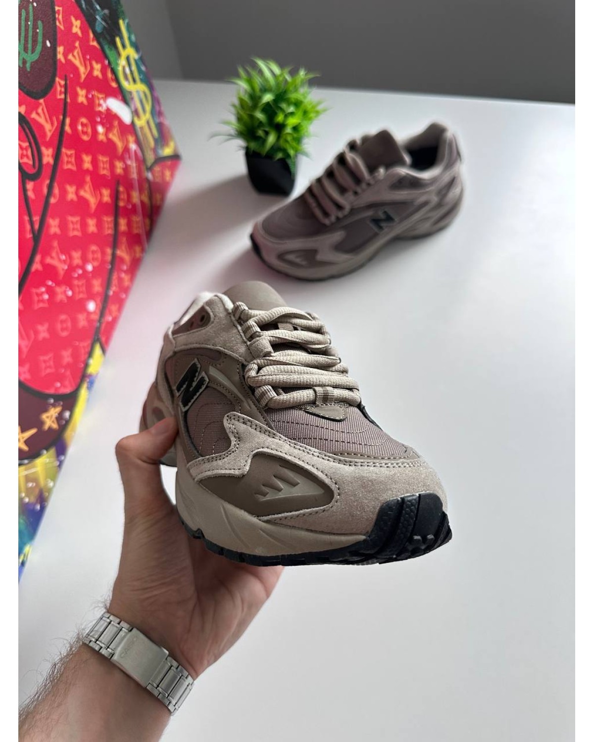 New Balance 725 Beige Brown