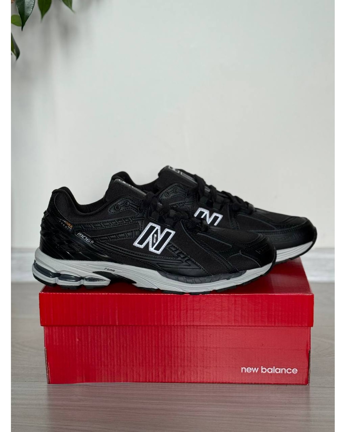 New Balance 1906R Cordura Black/Beige