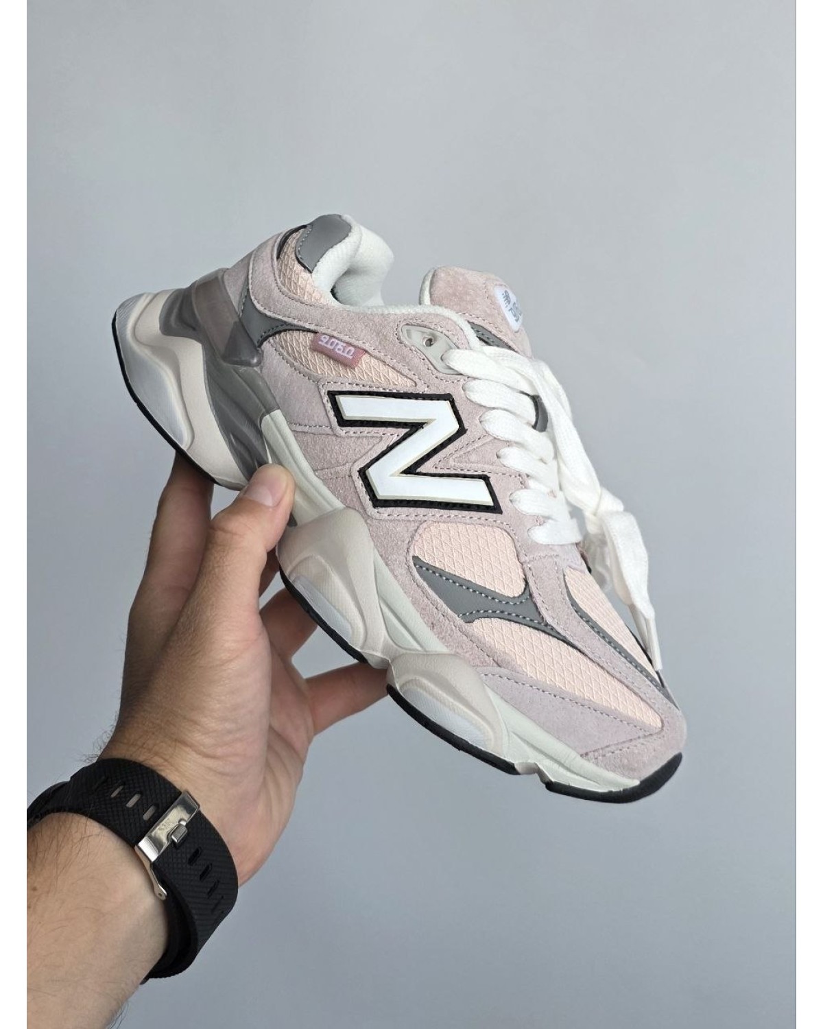 New Balance 9060 Gore-Tex Dusty Pink