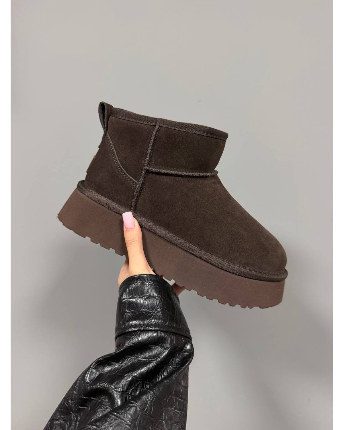 UGG Ultra Mini Platform Dark Cacao Suede