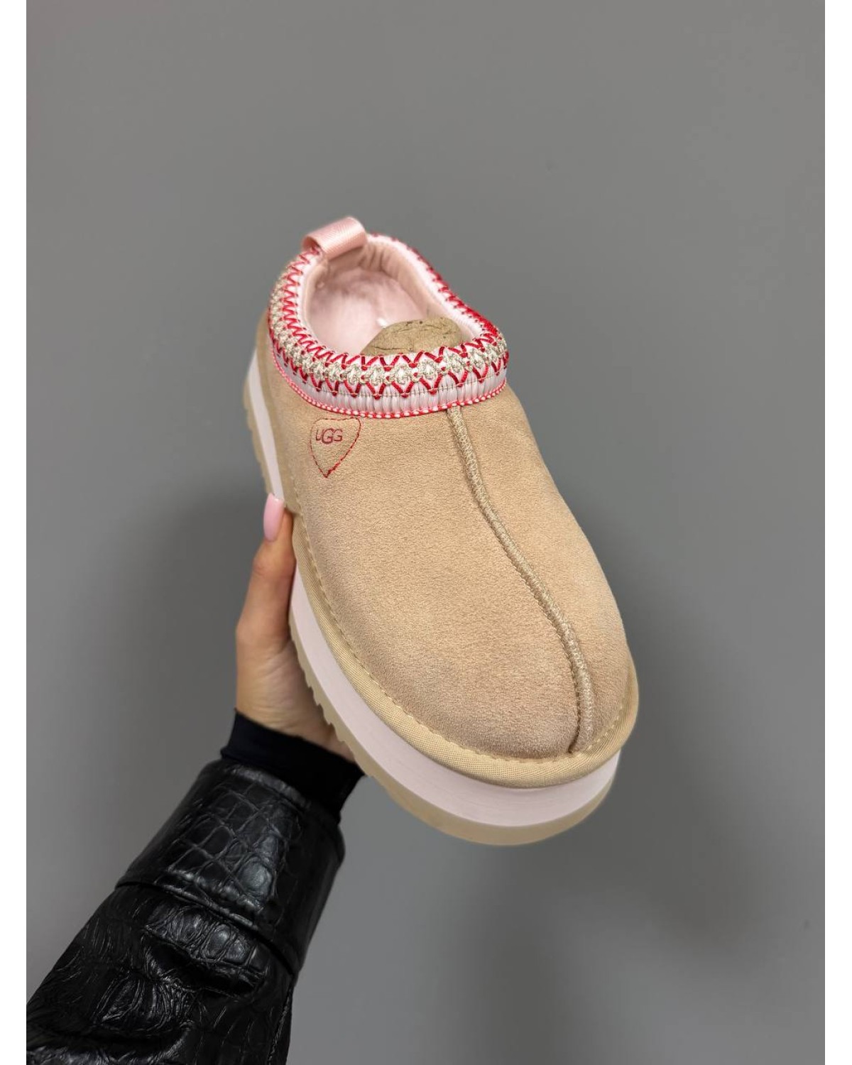UGG Tazz Love ’26 Sea Salt / Rosetta