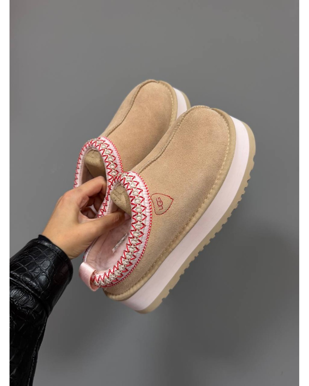UGG Tazz Love ’26 Sea Salt / Rosetta