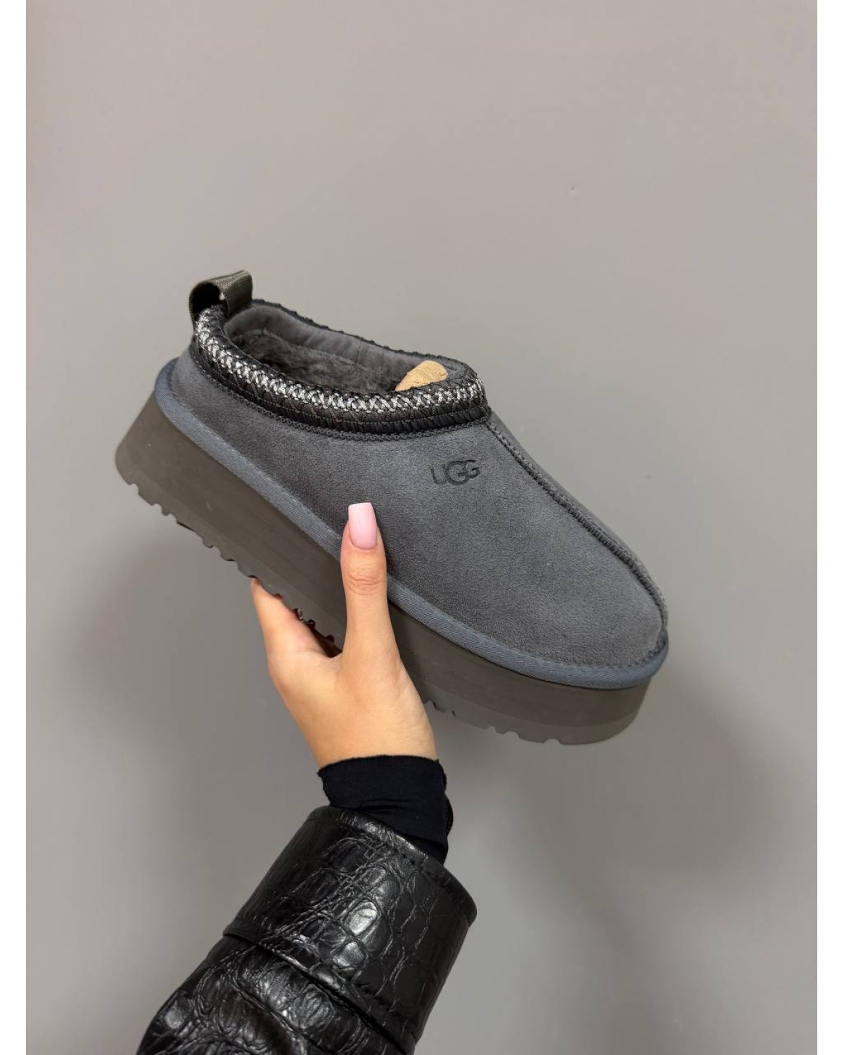 UGG Tazz Obsidian Grey