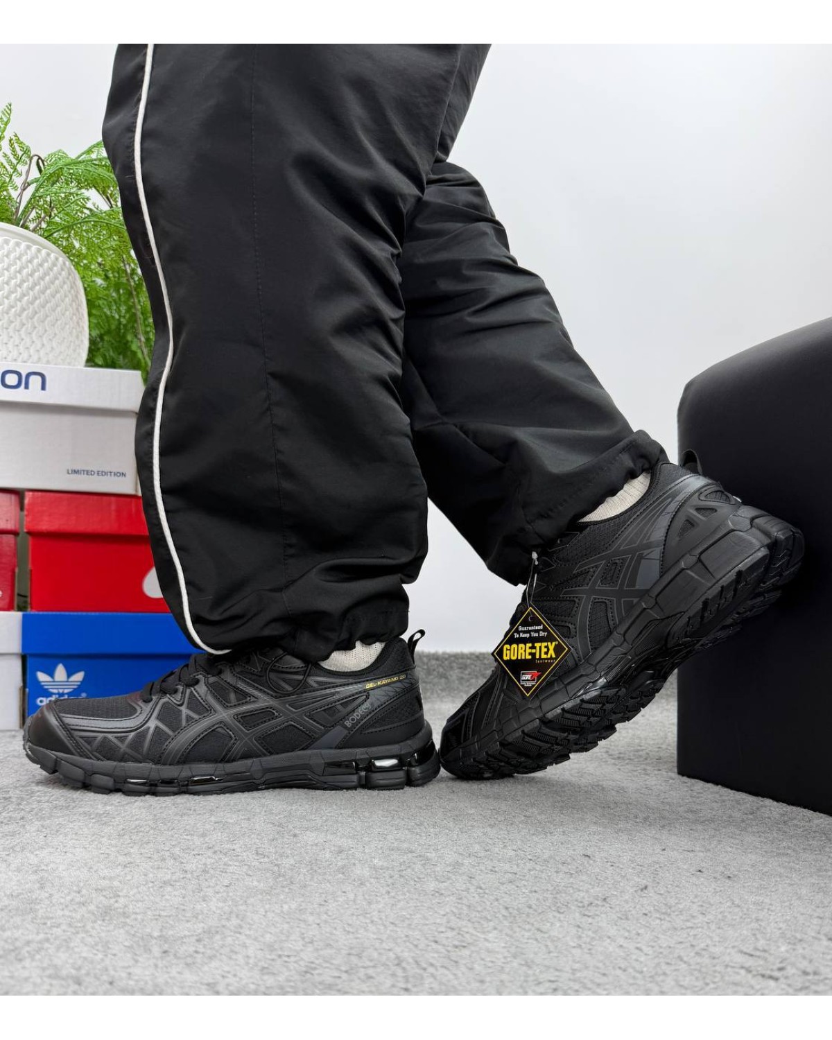Asics Gel-Kayano 20 Black Gore Tex Asics Gel-Kayano 20 Black Gore Tex