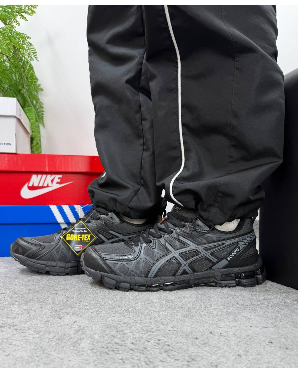 Asics Gel-Kayano 20 Black Grey Gore Tex